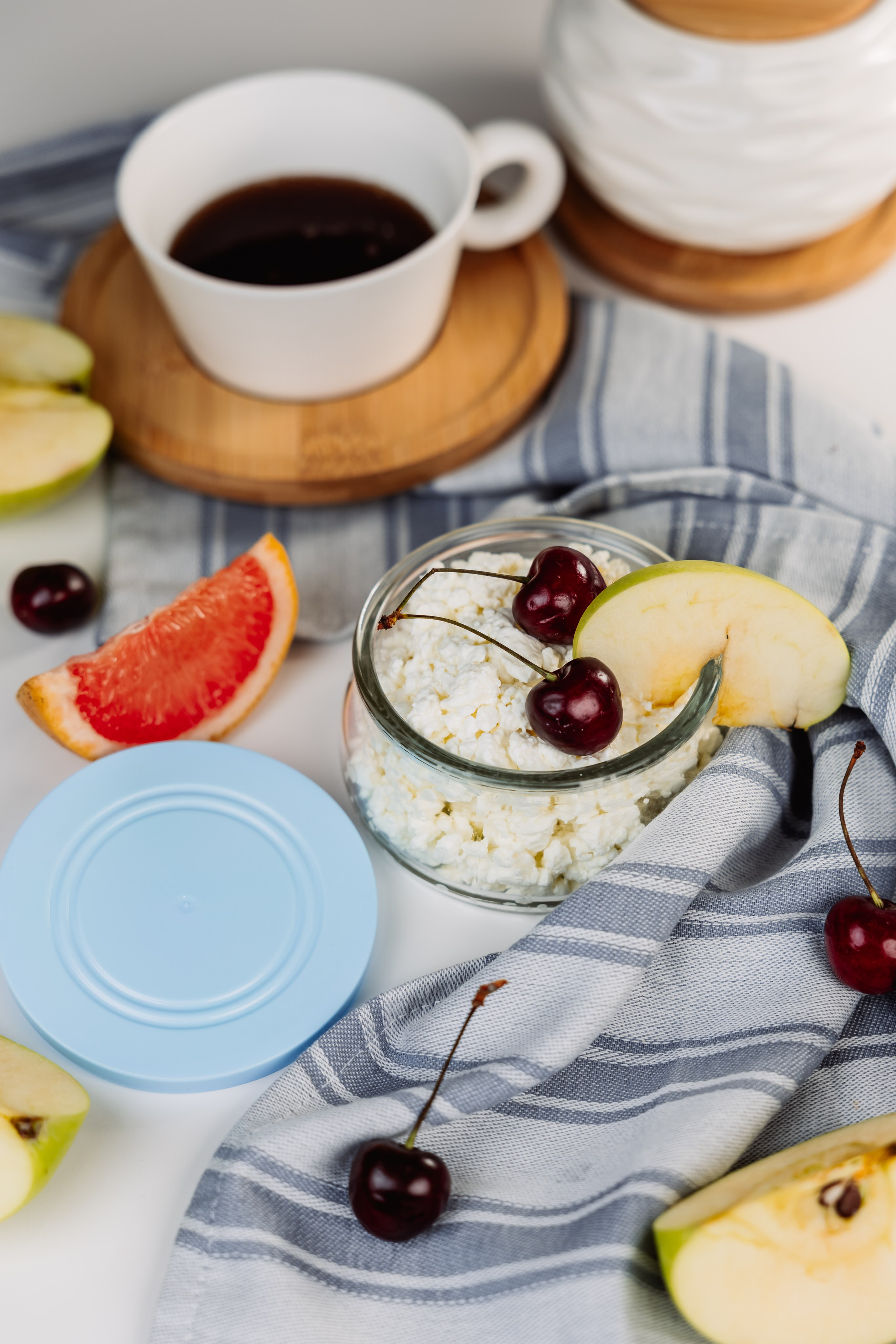 КРЫШКИ ДЛЯ КОЛОМЕНСКИХ ЙОГУРТОВ |OZON | Wildberries. ФОТОГРАФ ИРИНА ШАМАТАВА