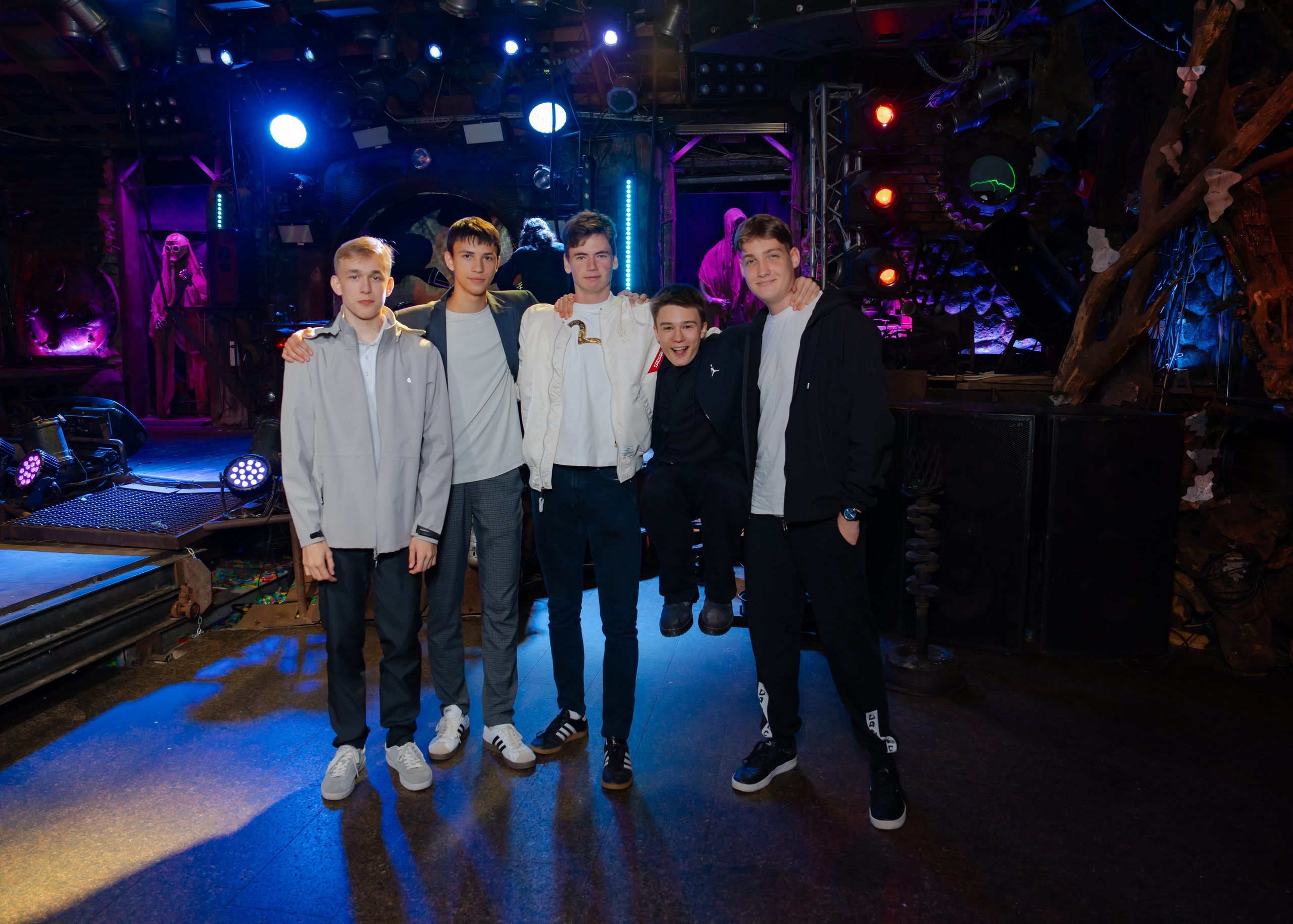 Выпускной Байк Центр «Ночные волки» 11 класс. Крамер Юлиана детский и семейный фотограф