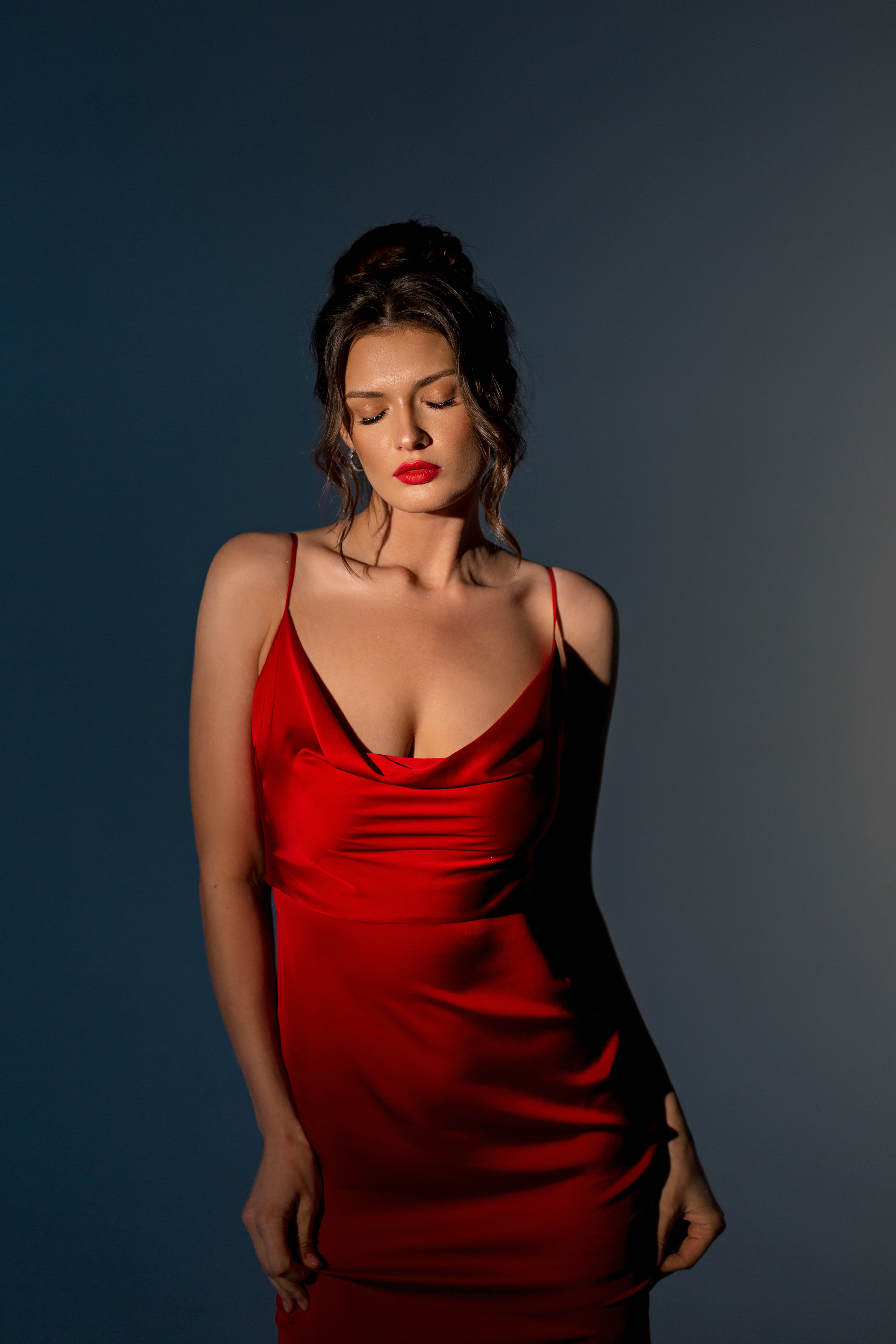Фотосессия в красном платье. Brand и контент фотограф