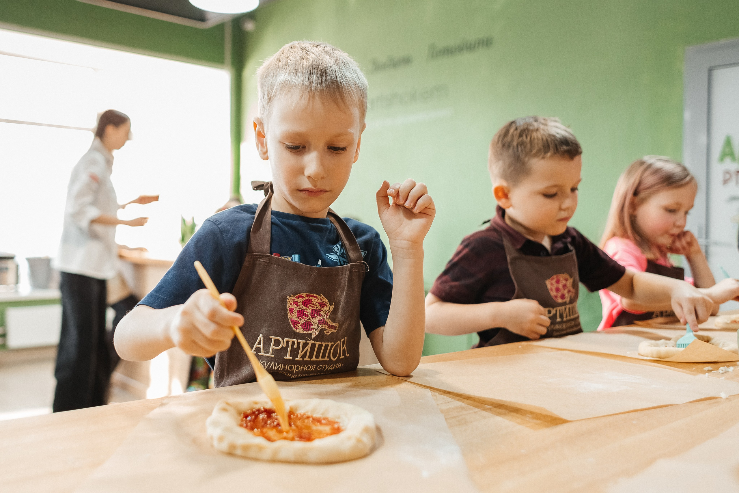 Детский мастер-класс в «АРТиШОК». Фотограф Кемерово | Сергей
