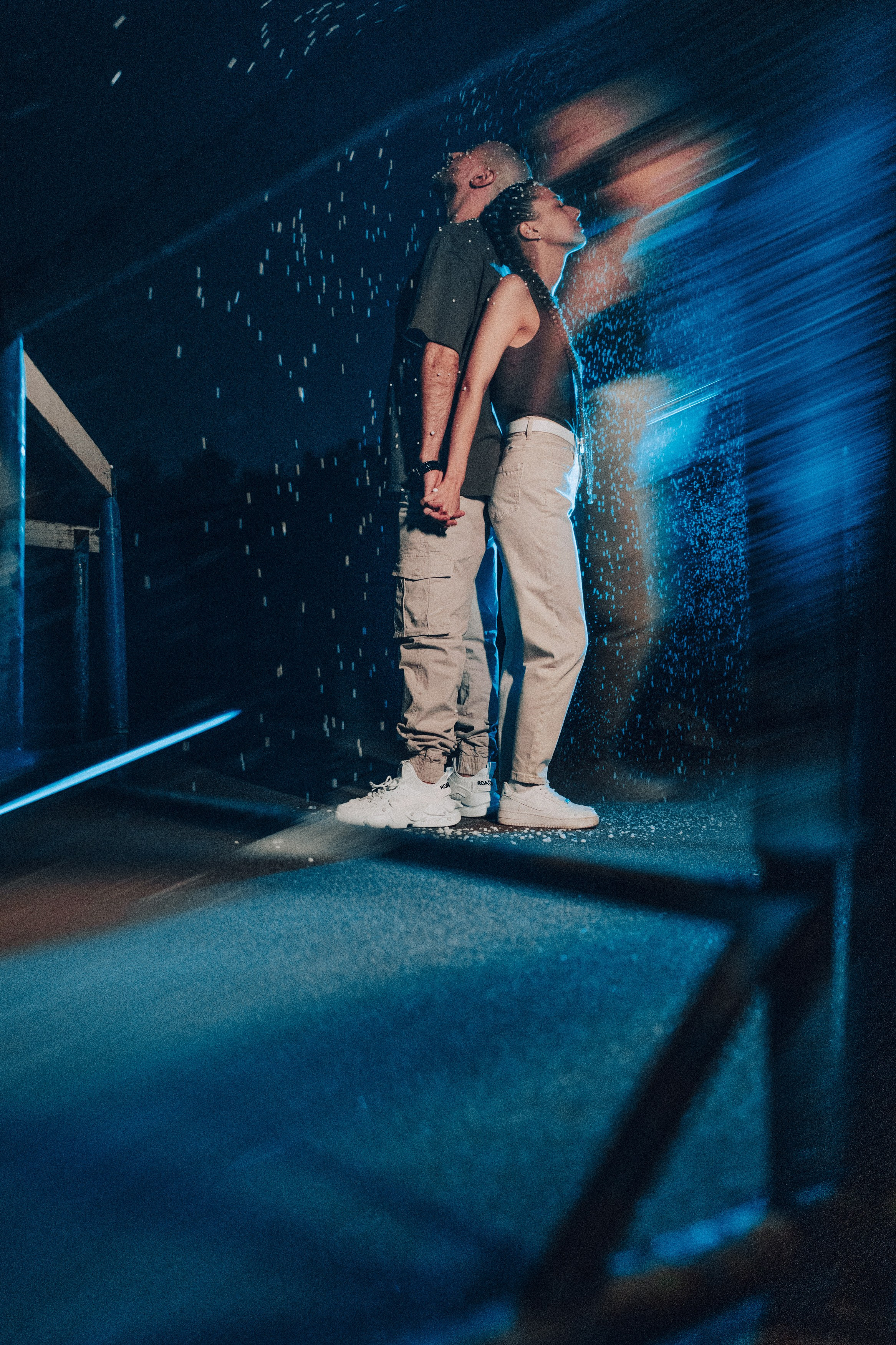 Город для двоих. Портретный фотограф Лакшин Денис. Истории через фотографию