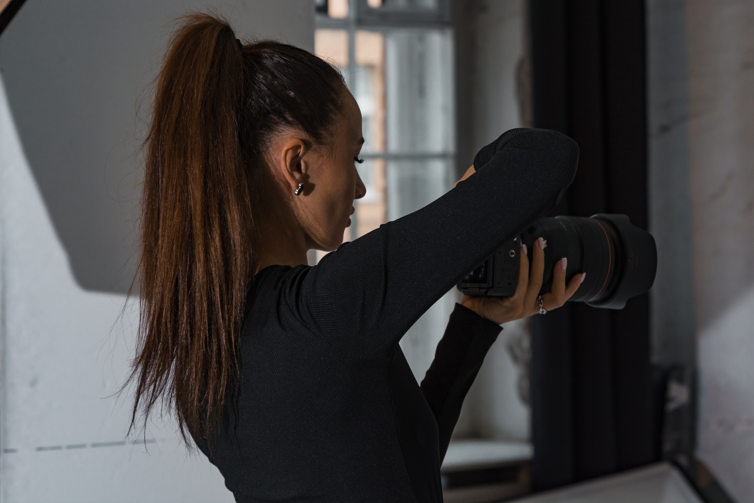 Фэшн-съёмка участниц Миссис Бизнес Гатчина 2023. Портретный фотограф в Санкт-Петербурге Дмитриева Наталия