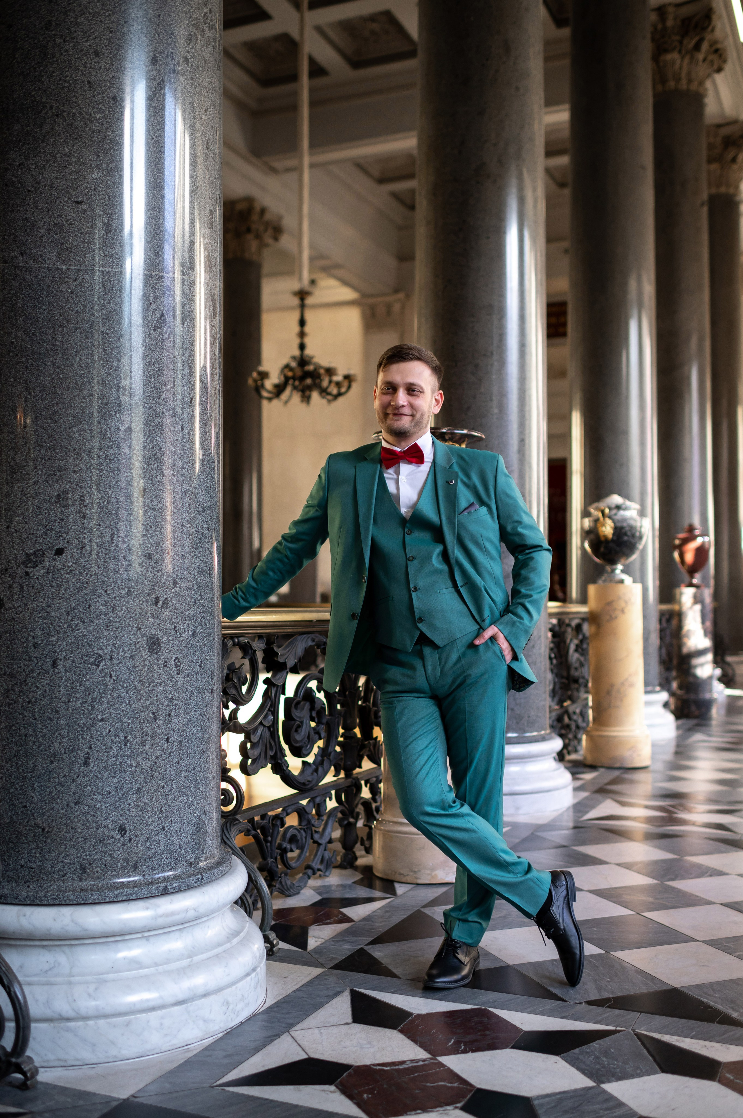 Самая красивая свадебная фотосессия в Эрмитаже. Лучшие свадебные фотографии в Эрмитажа. Портретный, семейный и свадебный фотограф в Санкт-Петербурге и в Пушкине Ширяев Денис