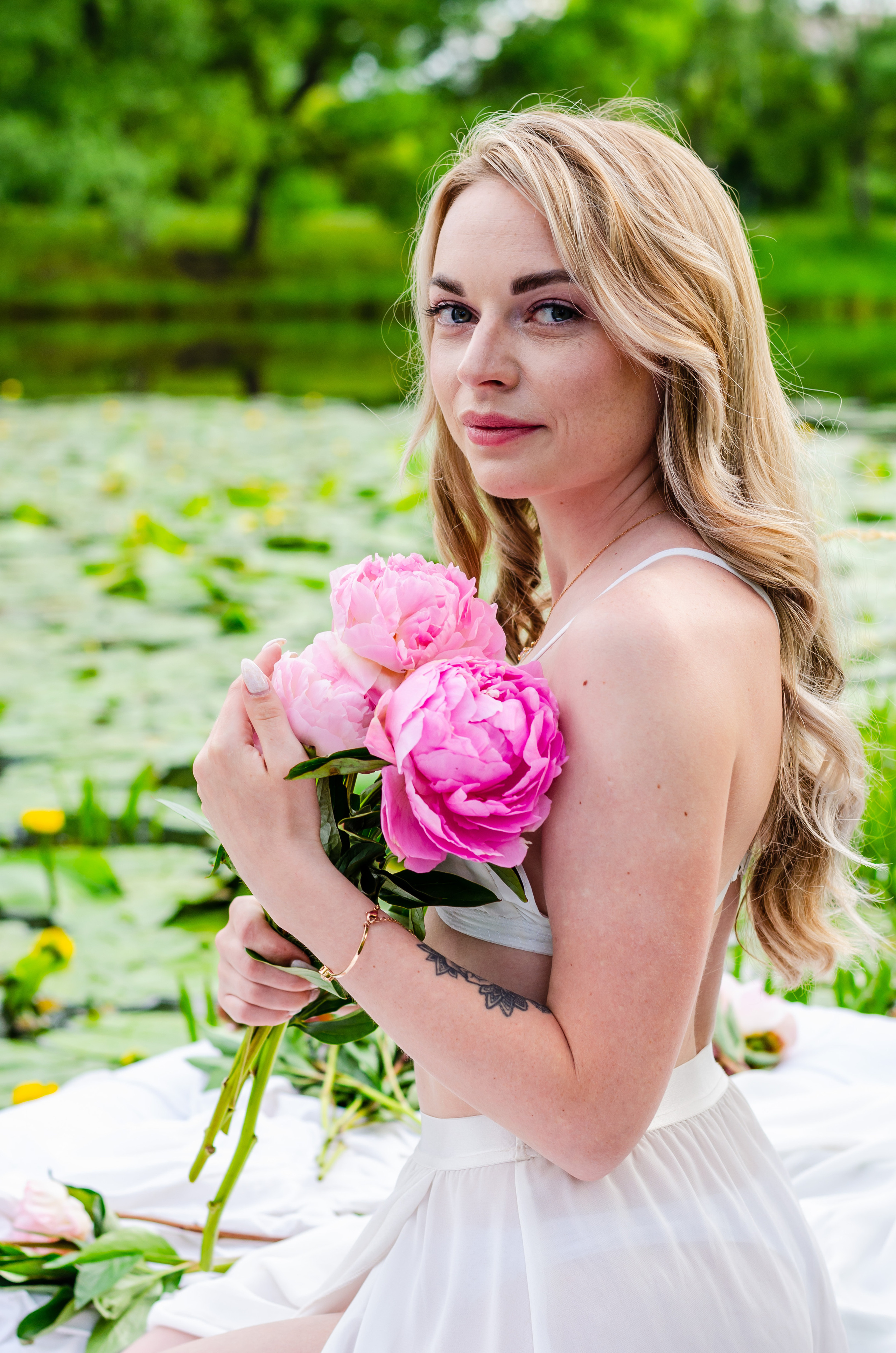 Вера съемка на матрасе. Фотограф Виктория Щербинина в Санкт-Петербурге и Москве