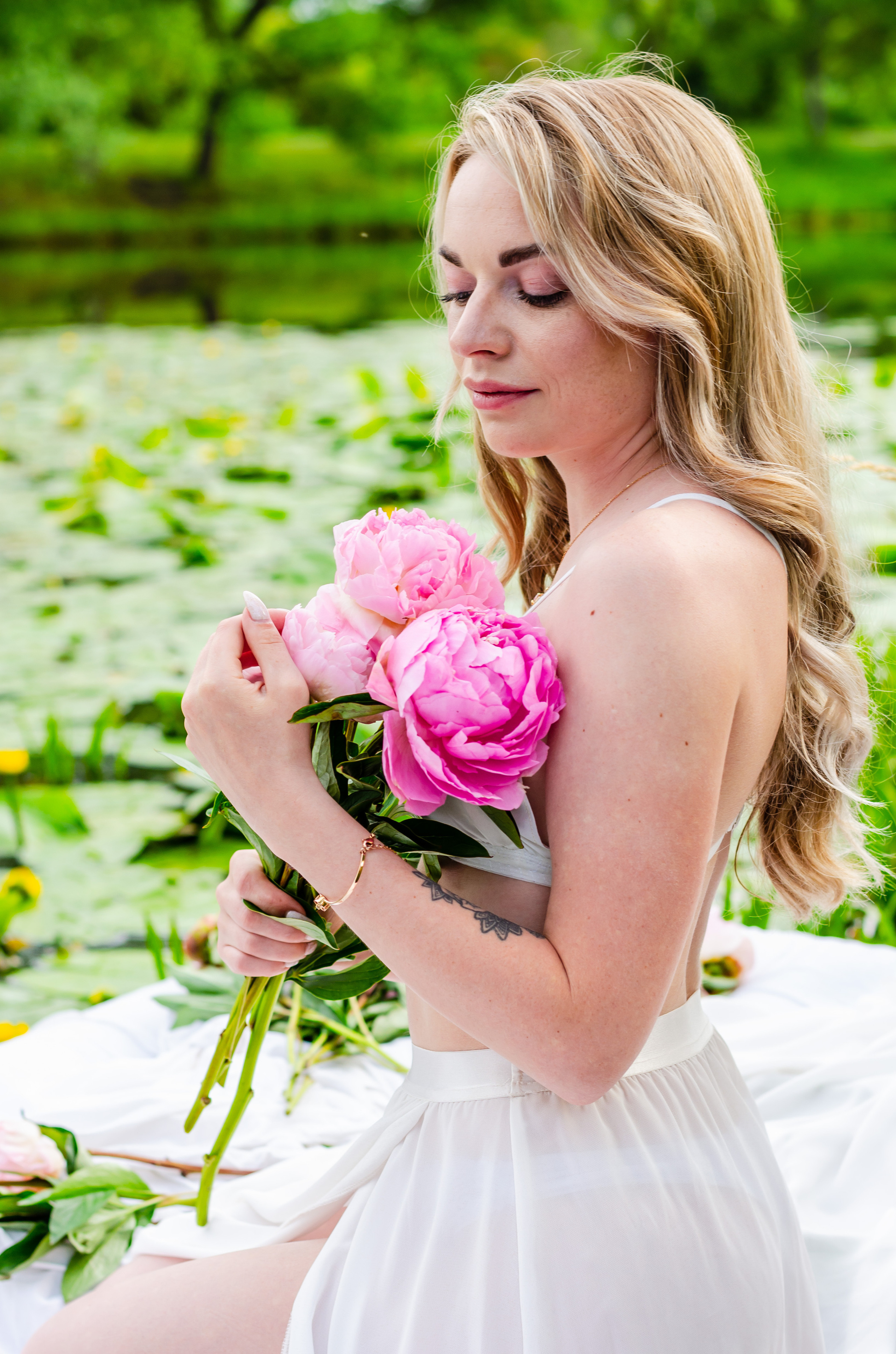 Вера съемка на матрасе. Фотограф Виктория Щербинина в Санкт-Петербурге и Москве