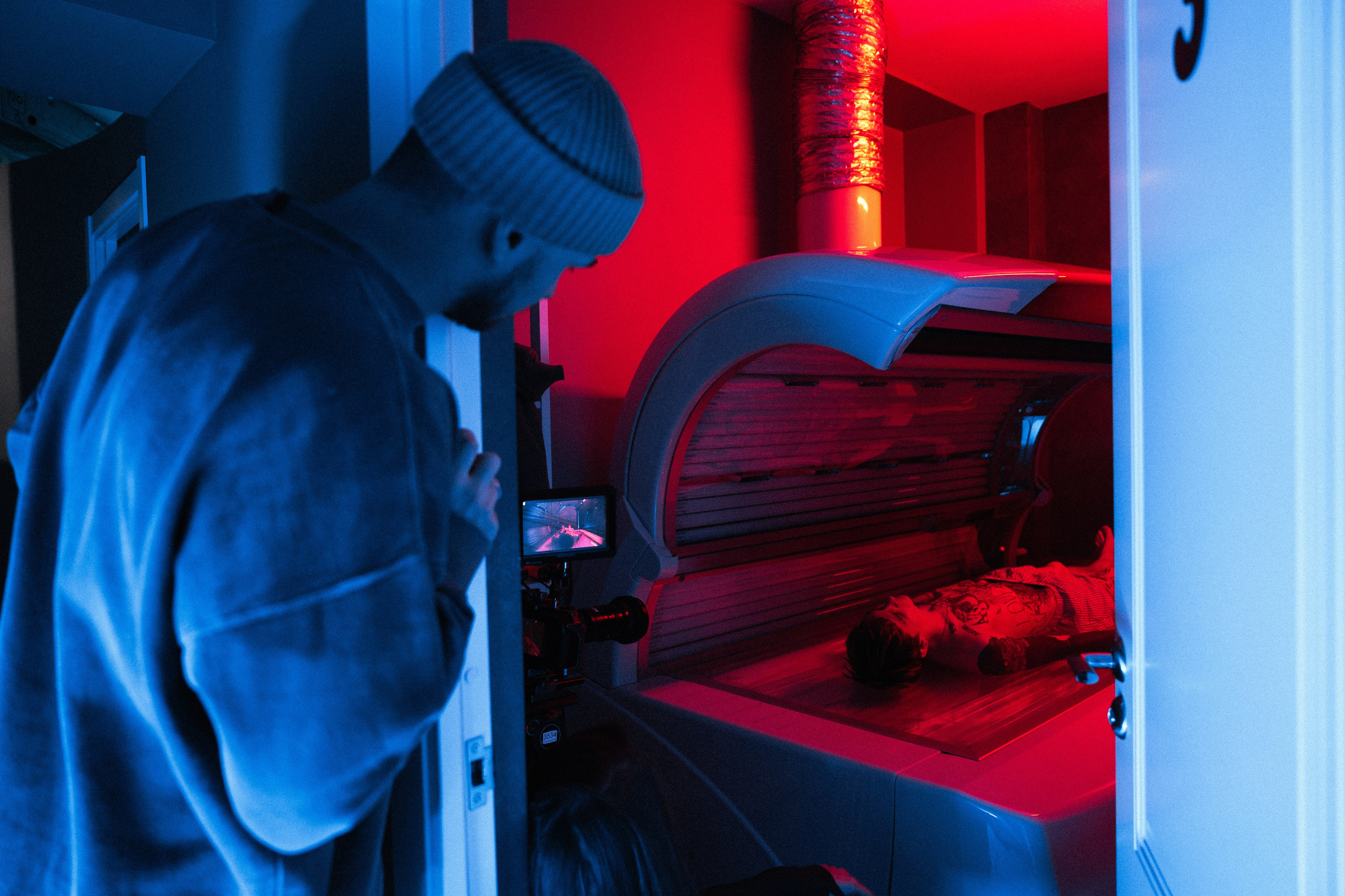 Loweliness. Backstage. @tomrus: Рустам Шагиморданов — фотограф