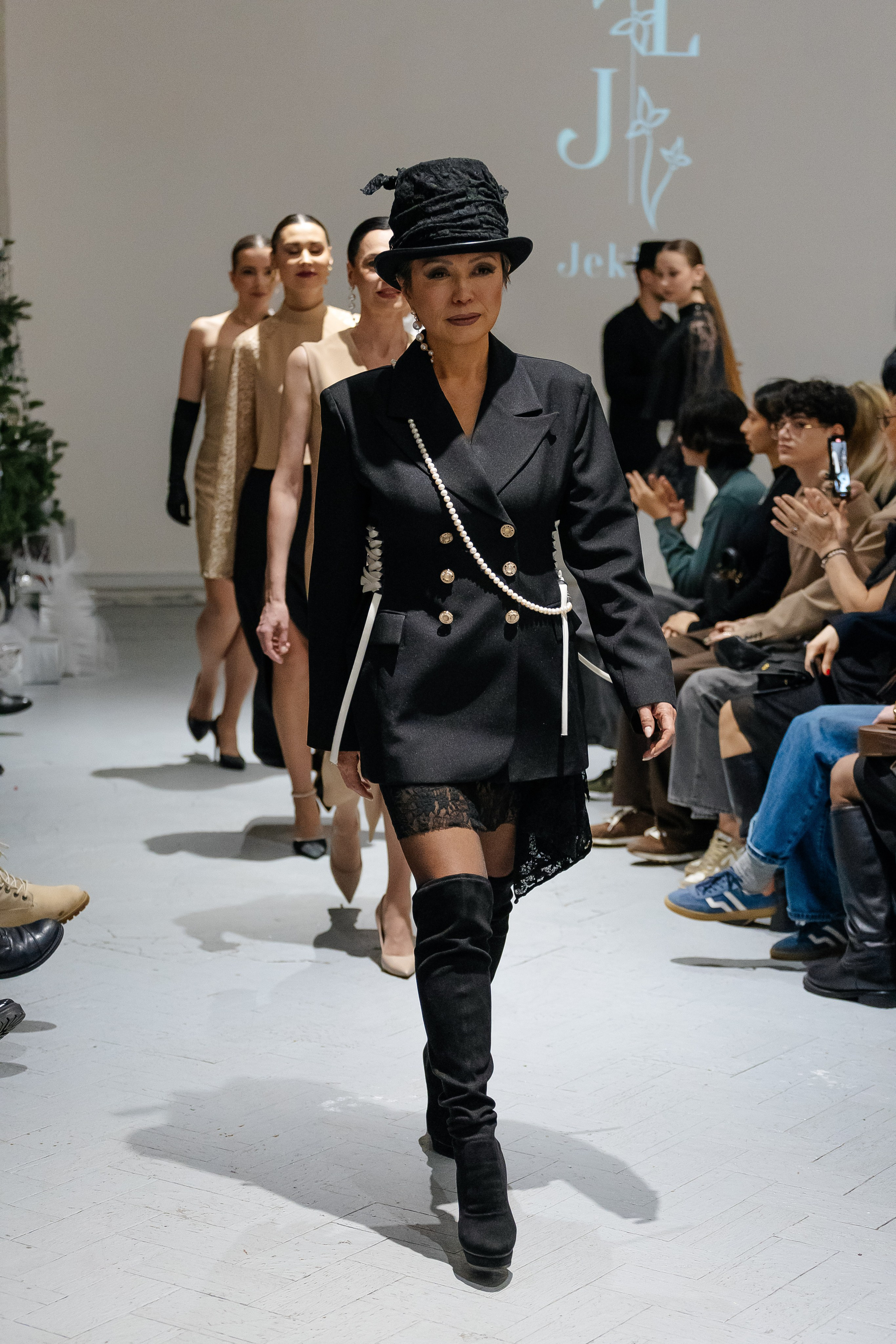 Школа дизайна одежды ПРАКТИКА. Семейный и детский фотограф в Москве Александра Мак