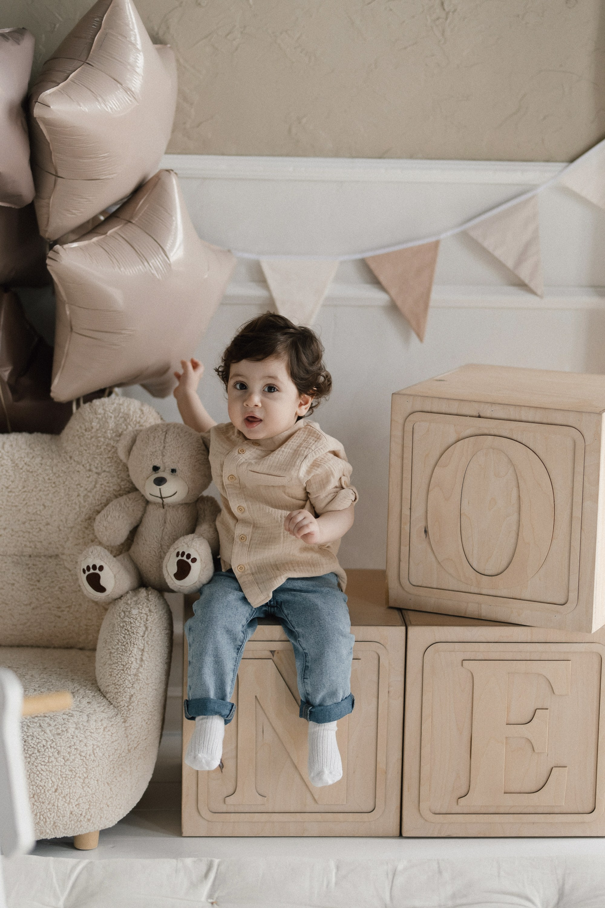 СВЕТА, АЙК И АРТУР ` 24. Maria Startseva Photo