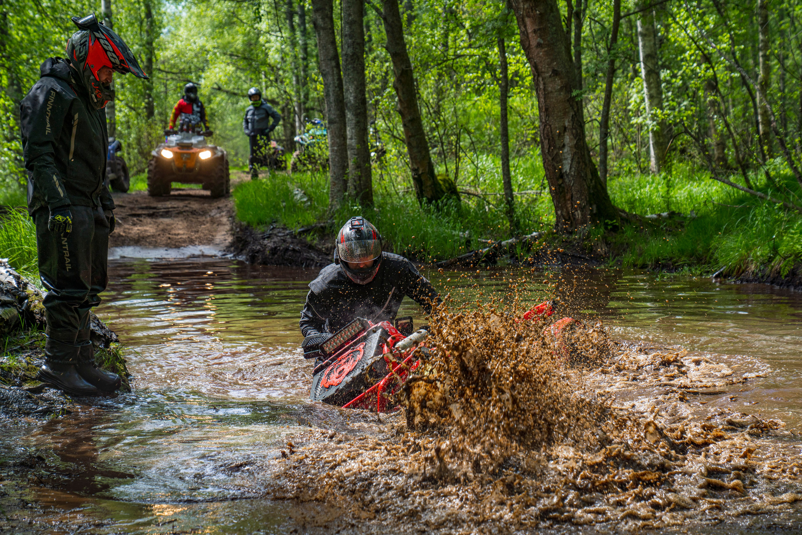 RazVolution. Графический дизайнер Илья Левченко