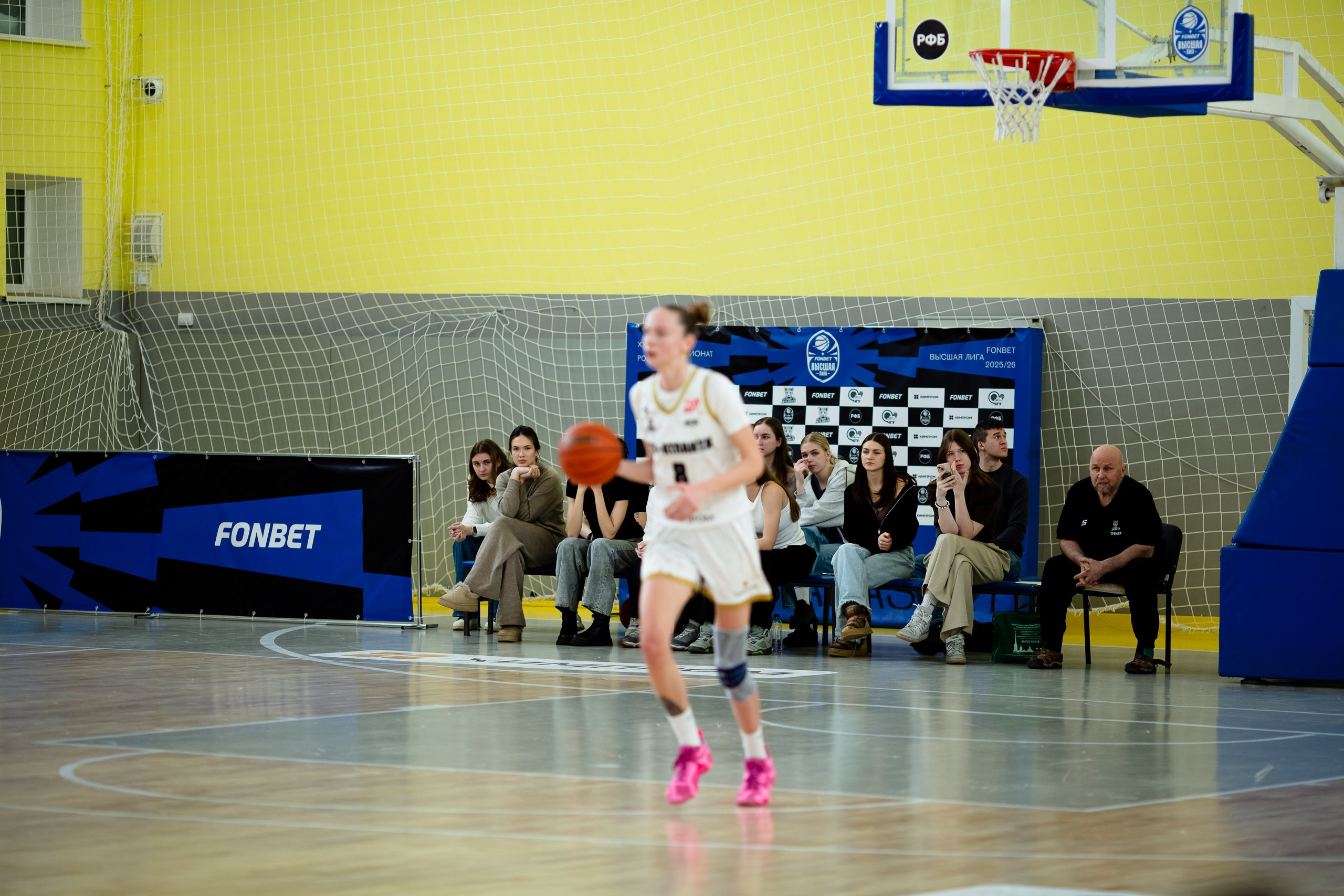 ЧГУ-Атланта — Динамо / 1 игра. Фотография