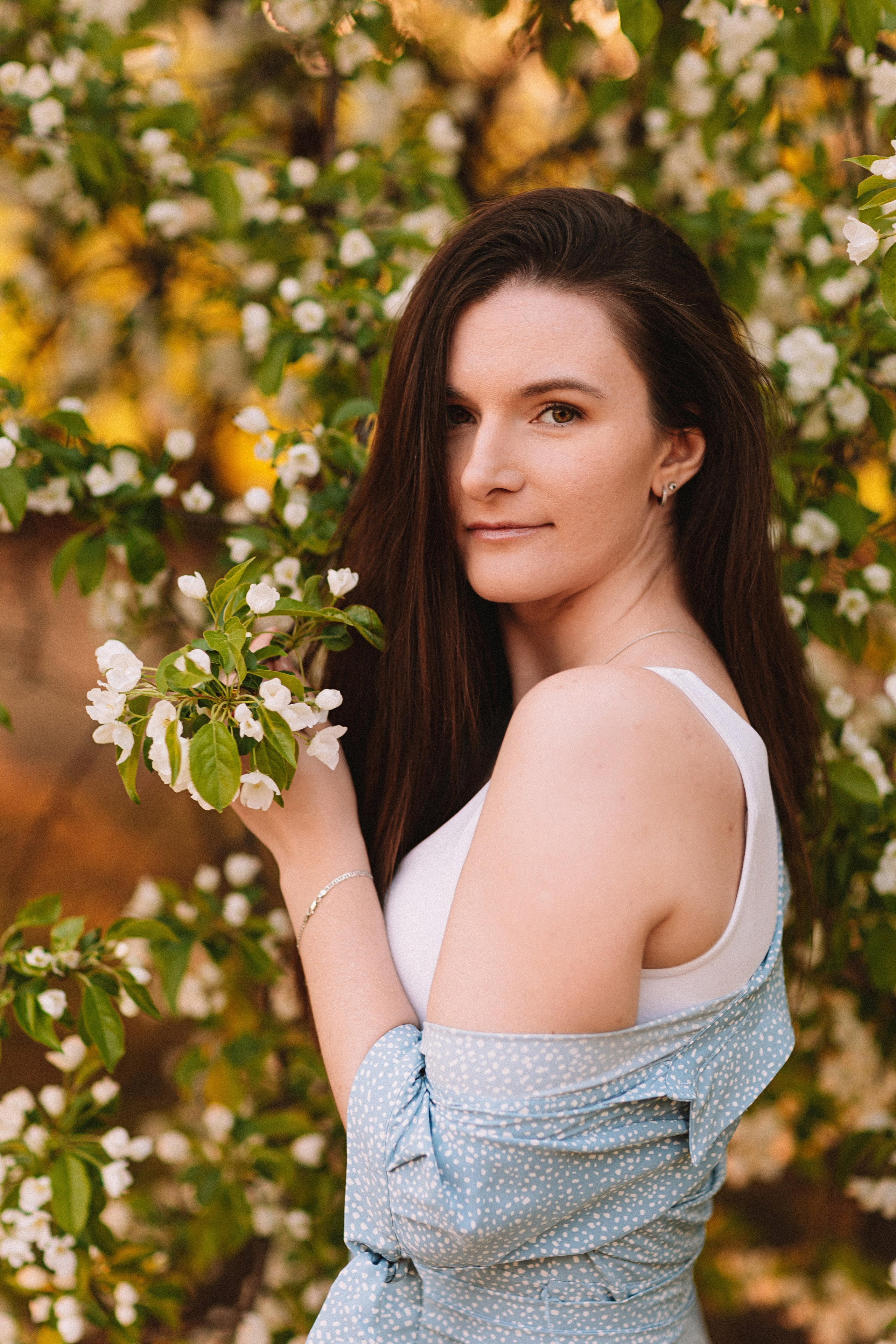 Яблони. Семейный фотограф Тюмень, фотограф на роды Салмина Мария