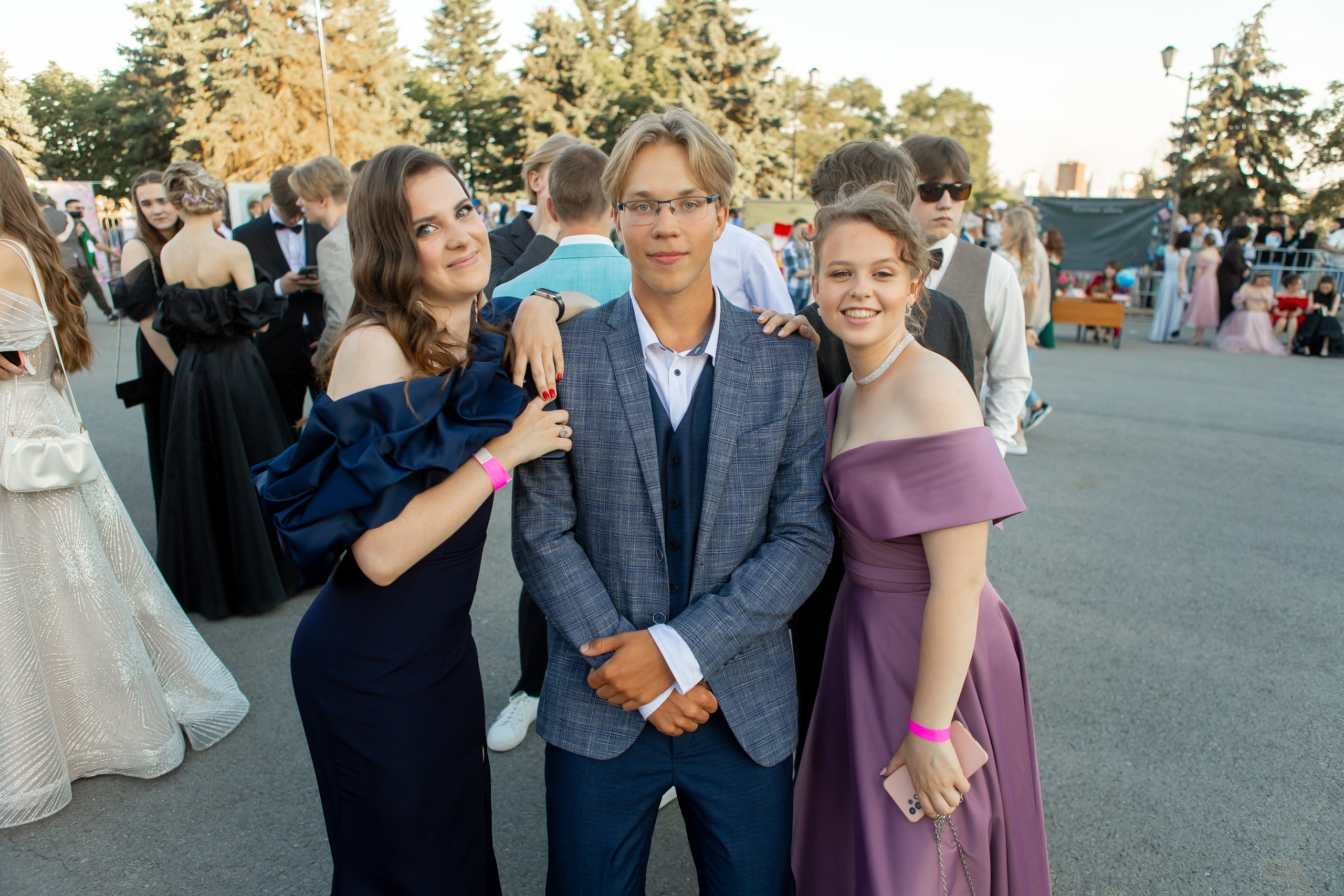 Выпускной Гимназия 12 2024 г. Свадебный и портретный Фотограф в Липецке Дмитрий Котюков