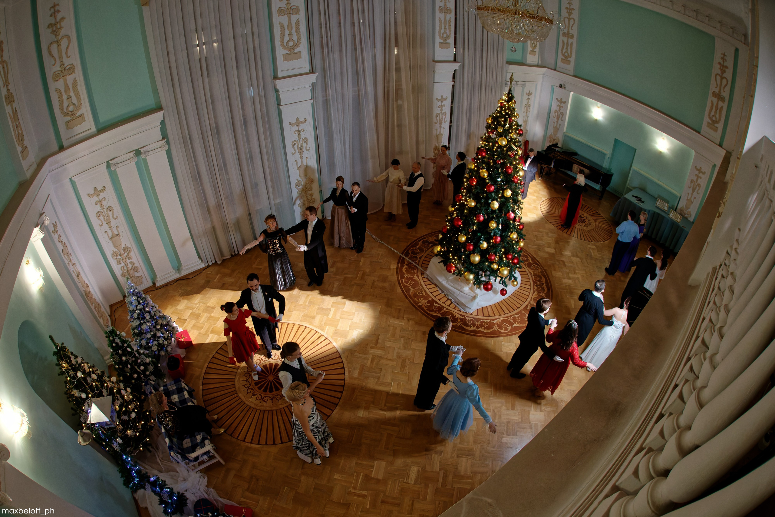 Рождественский бал. Семейный фотограф — Макс Белогрудов