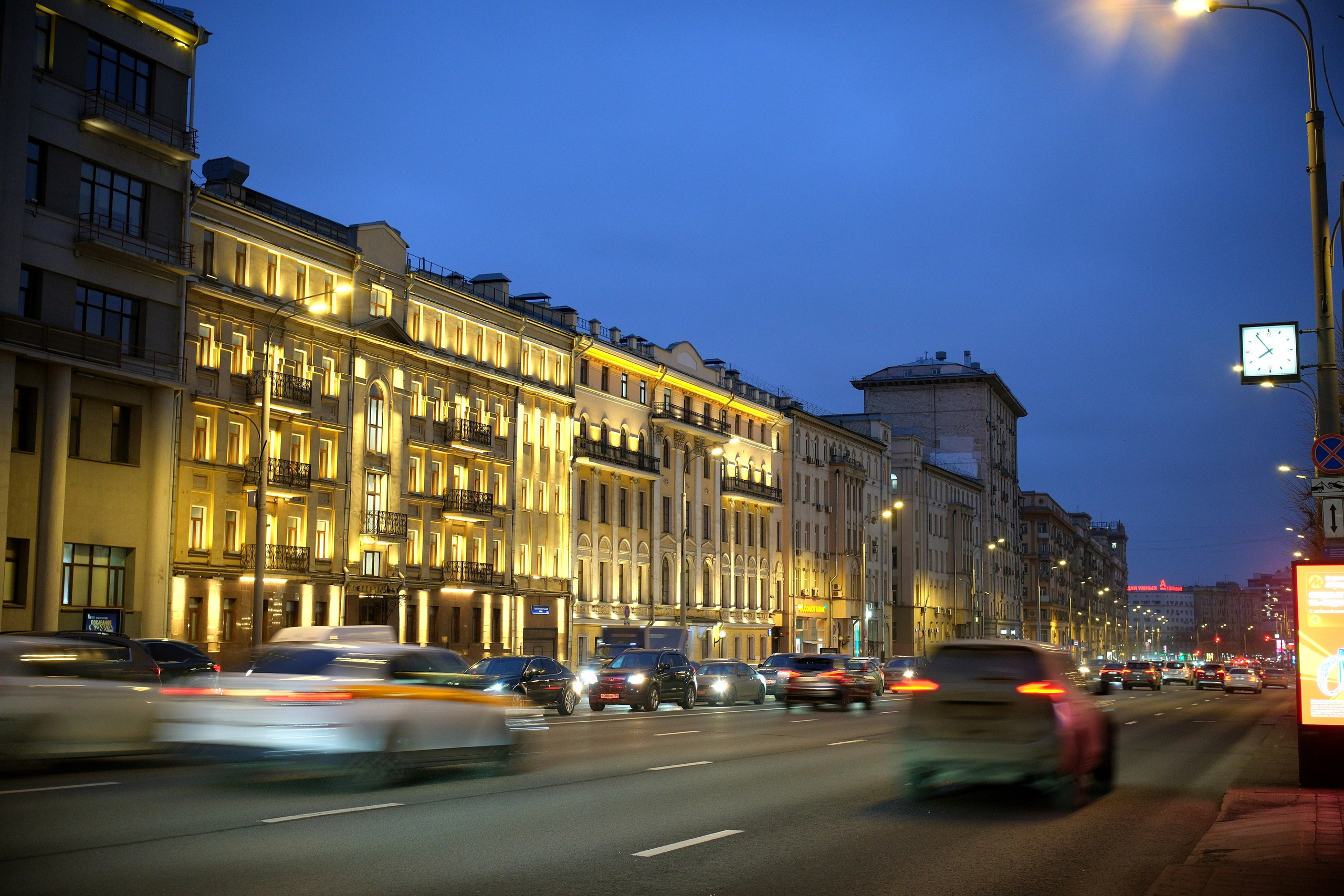 Улица, люди, жизнь…