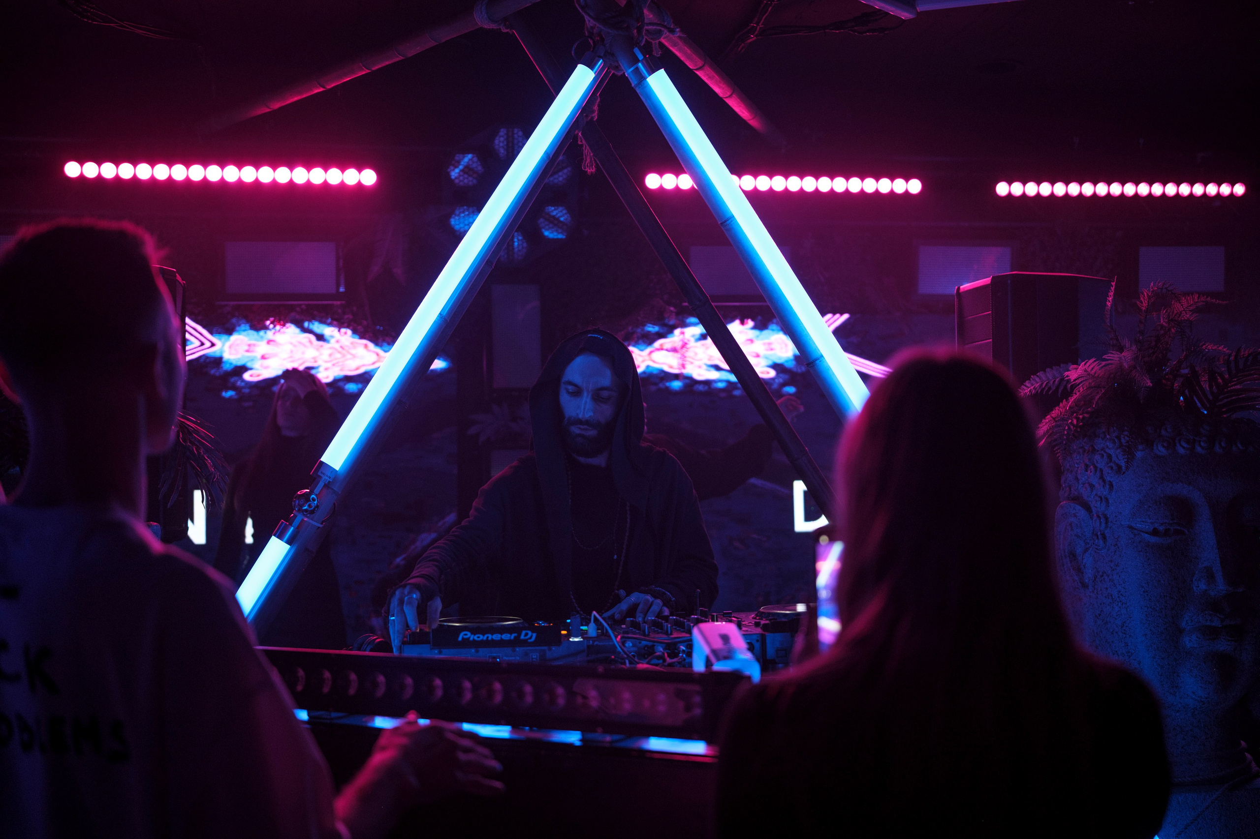 Embargo 3/02. Главная