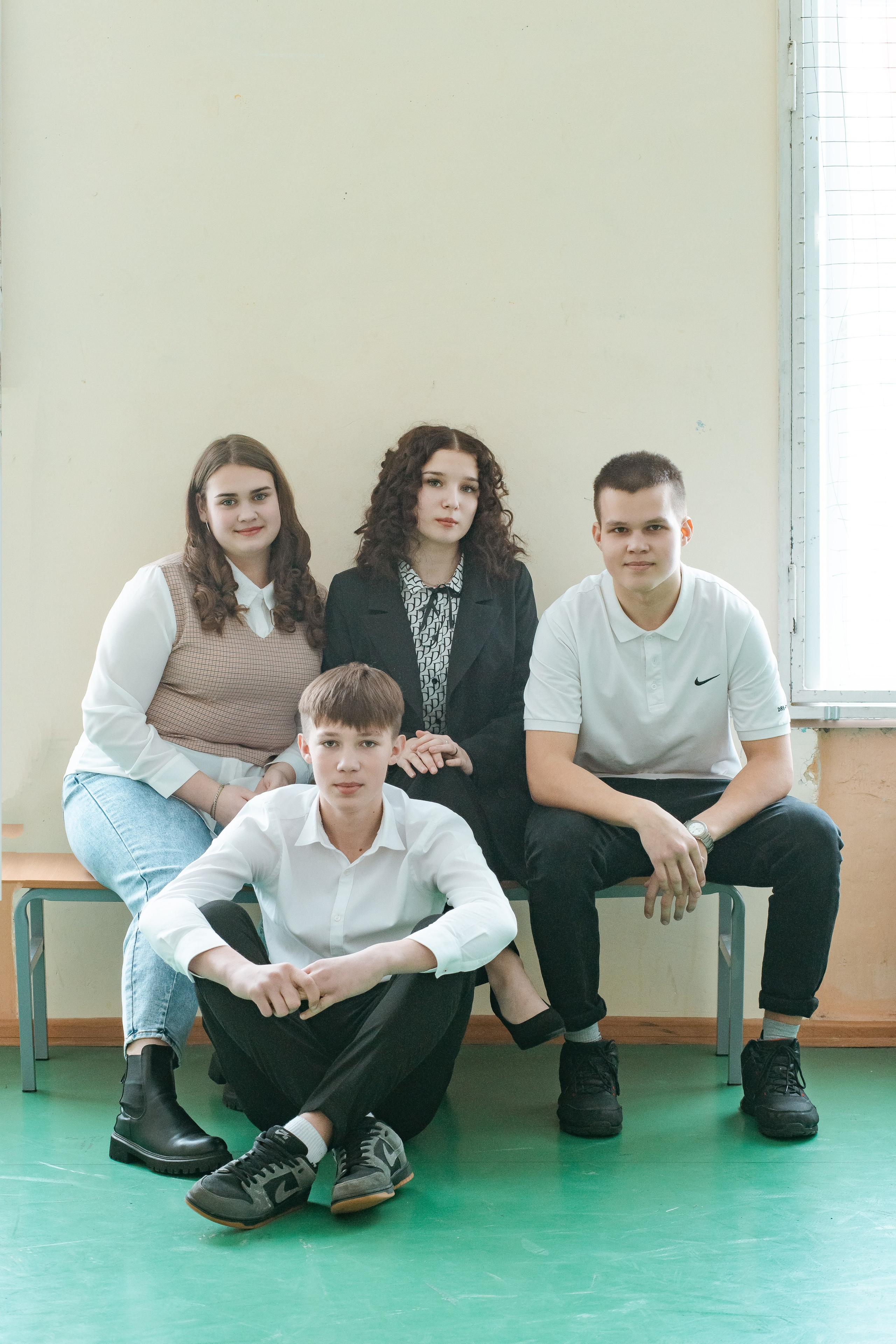 Академическая СОШ, 9 класс. Студия выпускных альбомов Остров