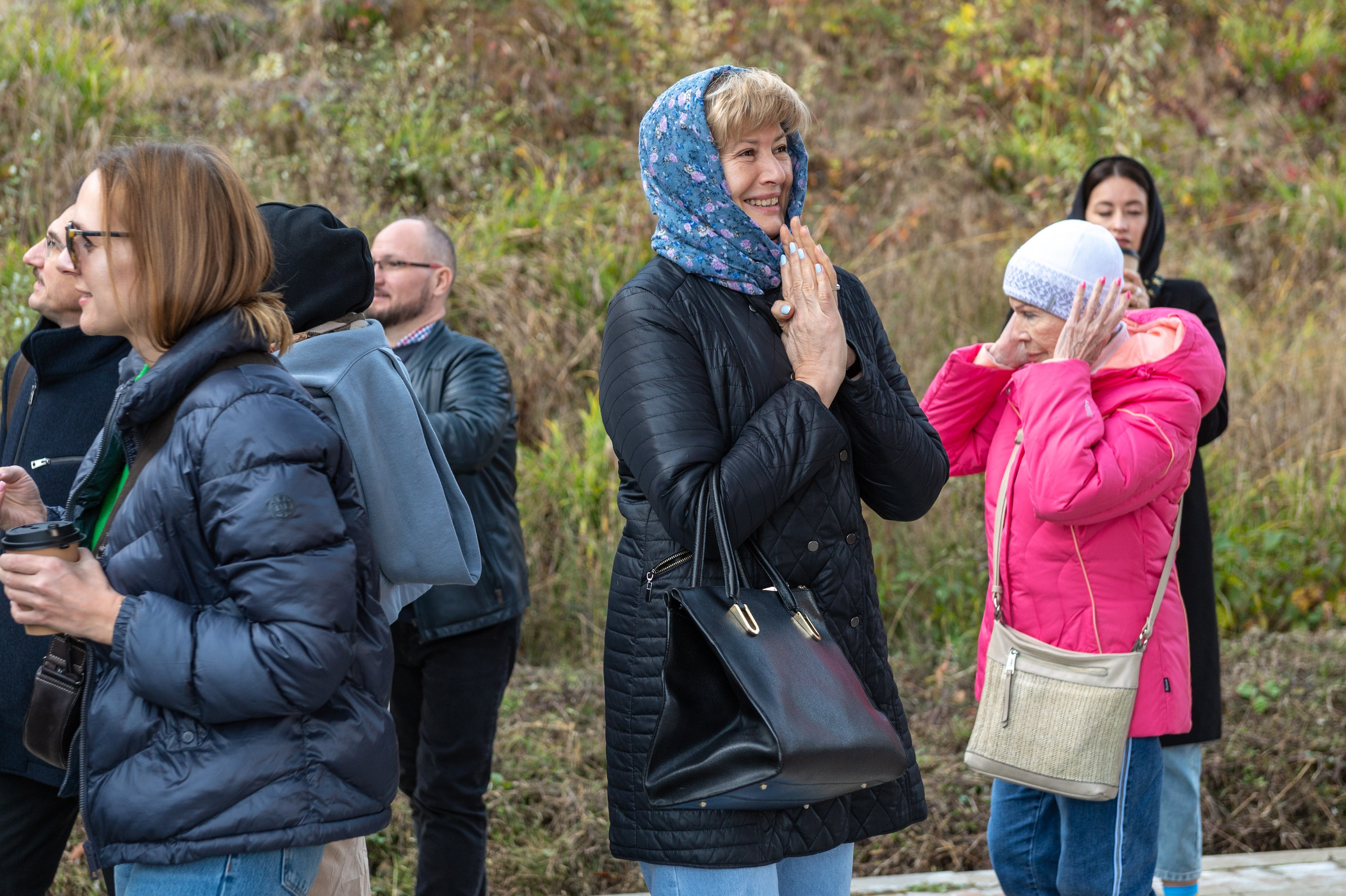 Mice мероприятие — прогулка на водопад Поликаря на курорте Красная Поляна. Репортажный фотограф в Красной Поляне и Сочи Павлюченко Екатерина