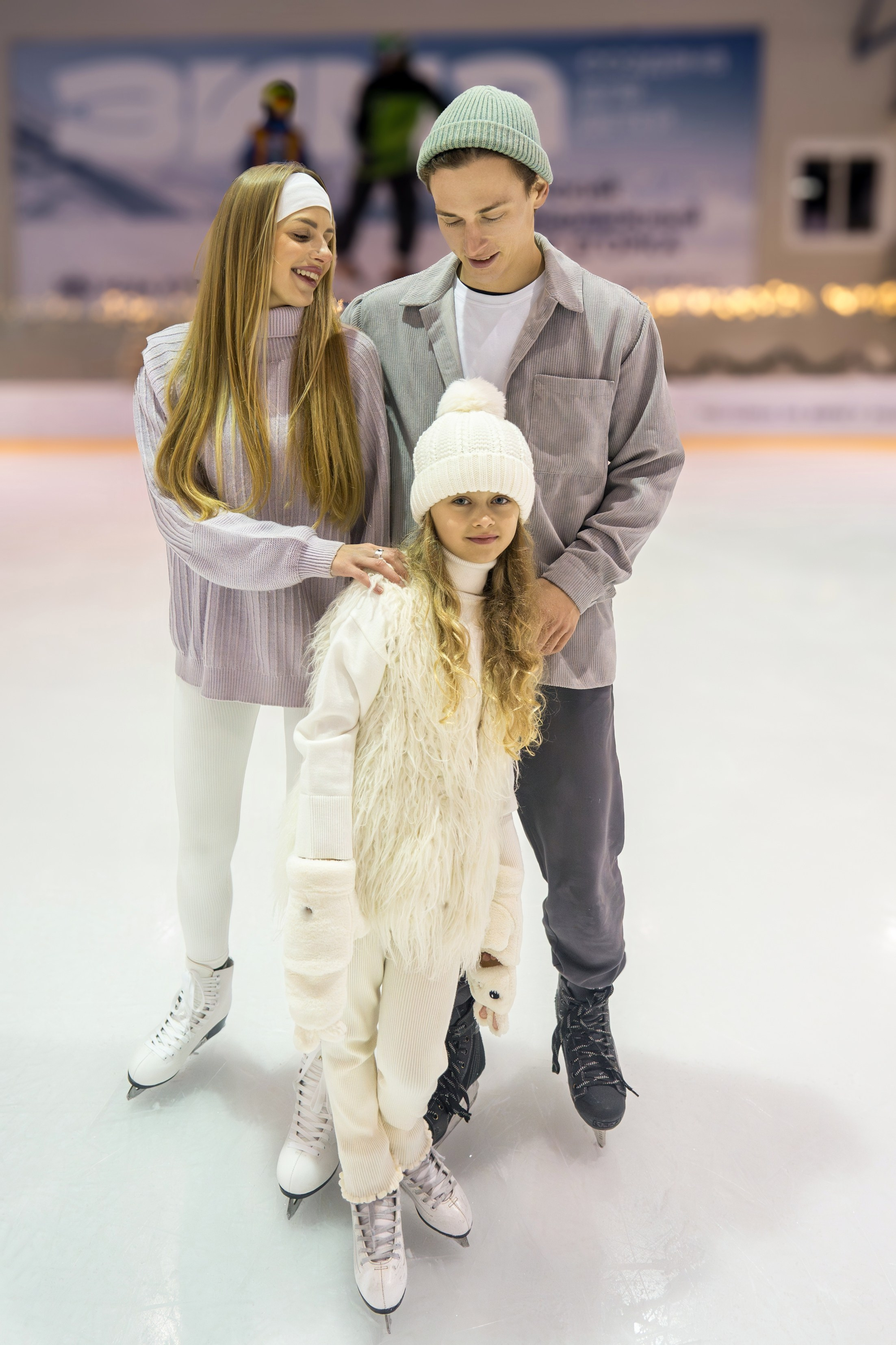 Контент съемка на катке для курорта Роза Хутор. Репортажный фотограф в Красной Поляне и Сочи Павлюченко Екатерина