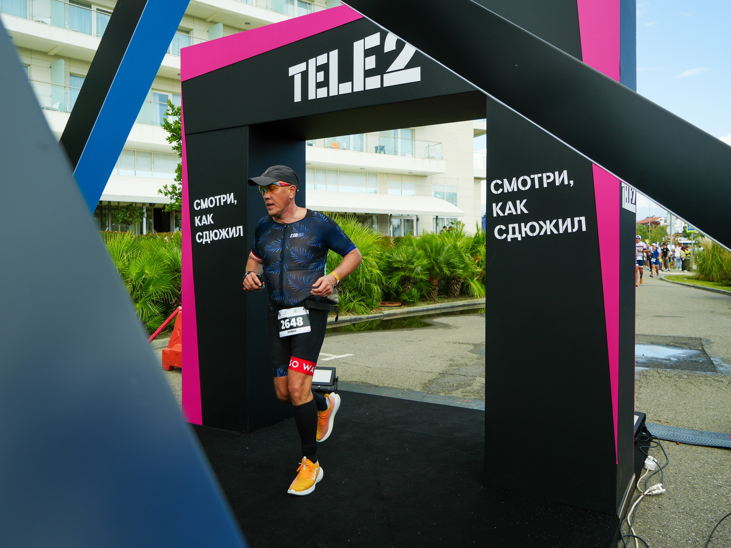 Фотоотчет партнерской интеграции для компании TELE2 на фестивале Ironstar. Репортажный фотограф в Красной Поляне и Сочи Павлюченко Екатерина