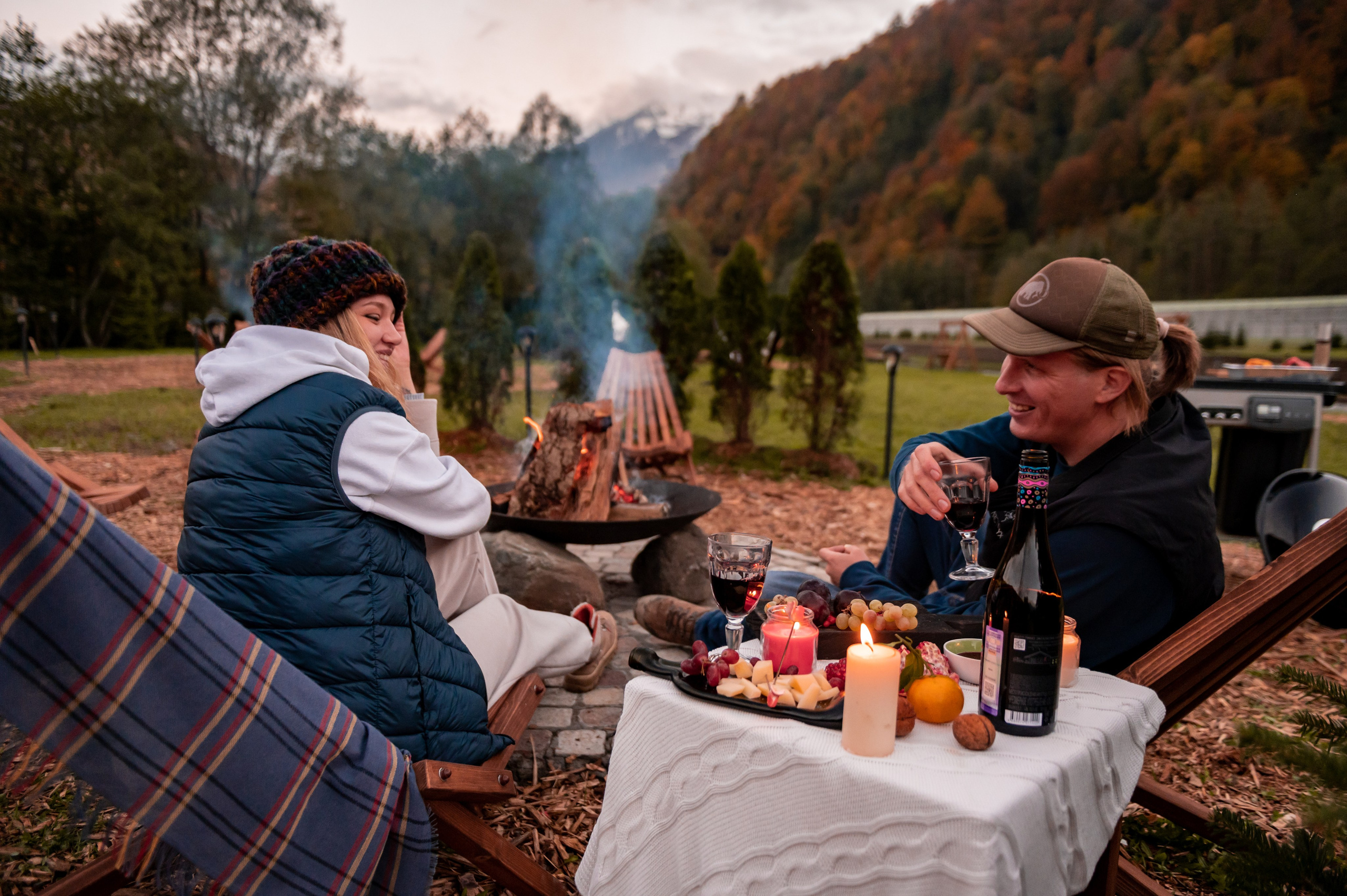 Контент съемка места для отдыха на курорте Газпром Поляна «Мзымта Пляж». Репортажный фотограф в Красной Поляне и Сочи Павлюченко Екатерина