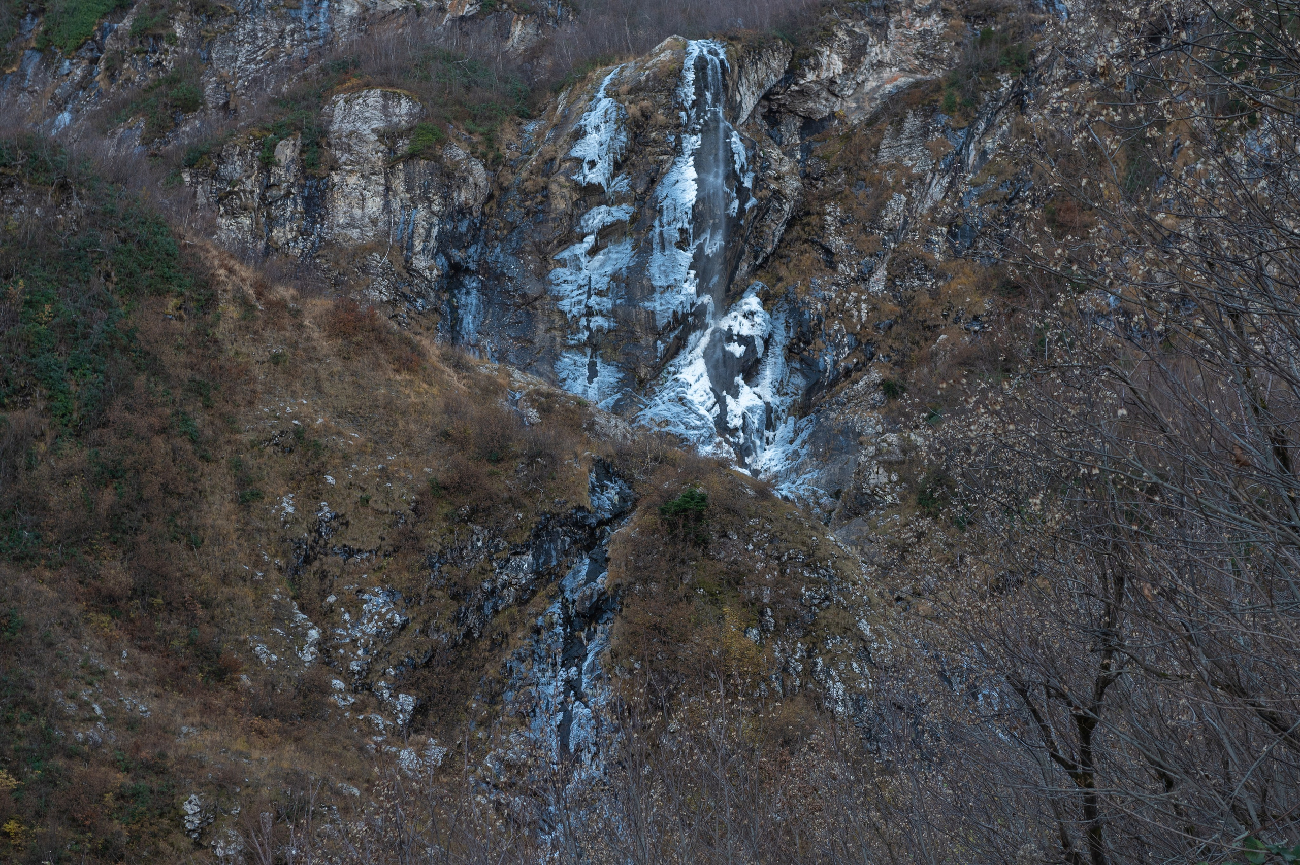 Mice мероприятие — прогулка на водопад Поликаря на курорте Красная Поляна. Репортажный фотограф в Красной Поляне и Сочи Павлюченко Екатерина