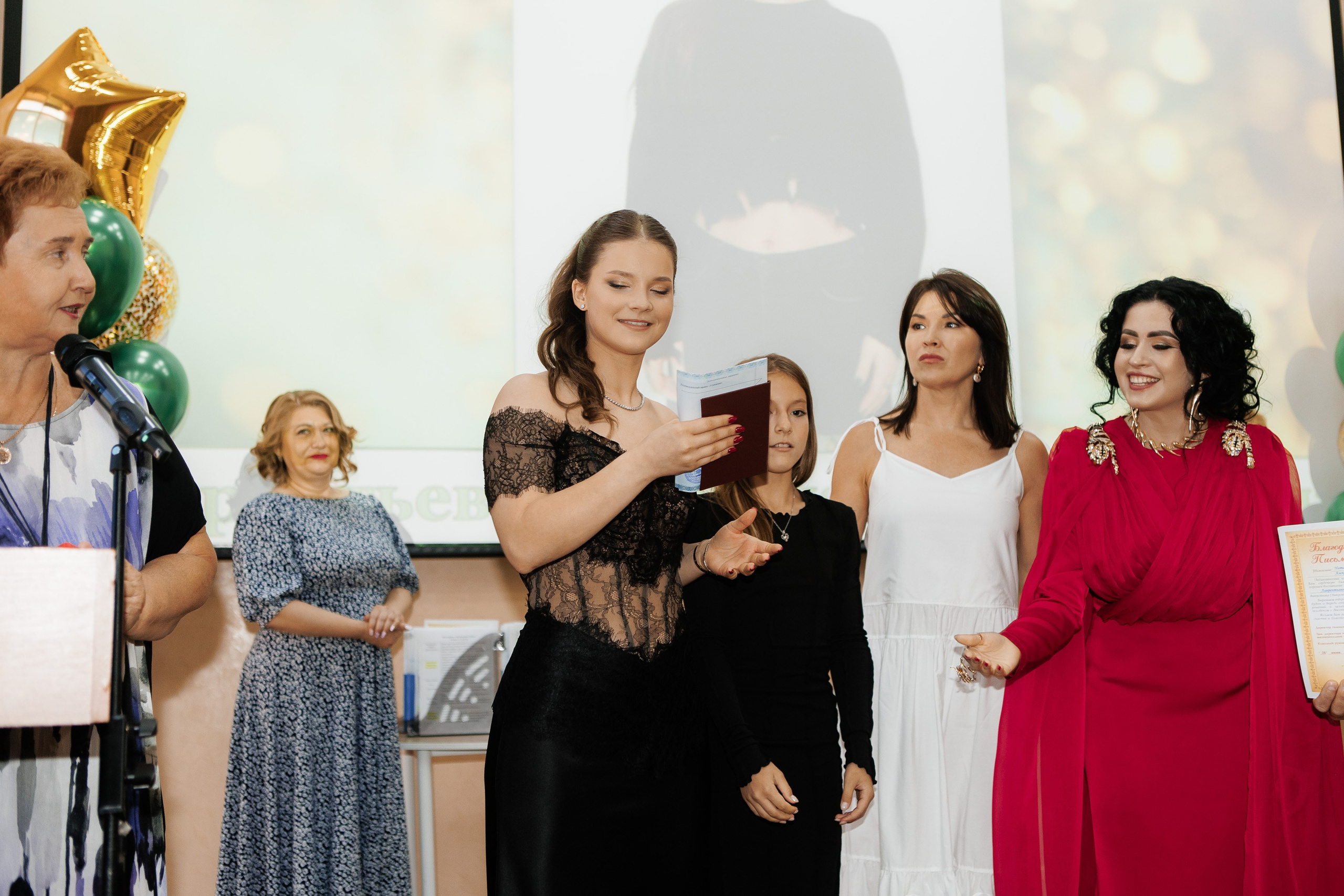 Выпускной Гимназия 12 2024 г. Свадебный и портретный Фотограф в Липецке Дмитрий Котюков