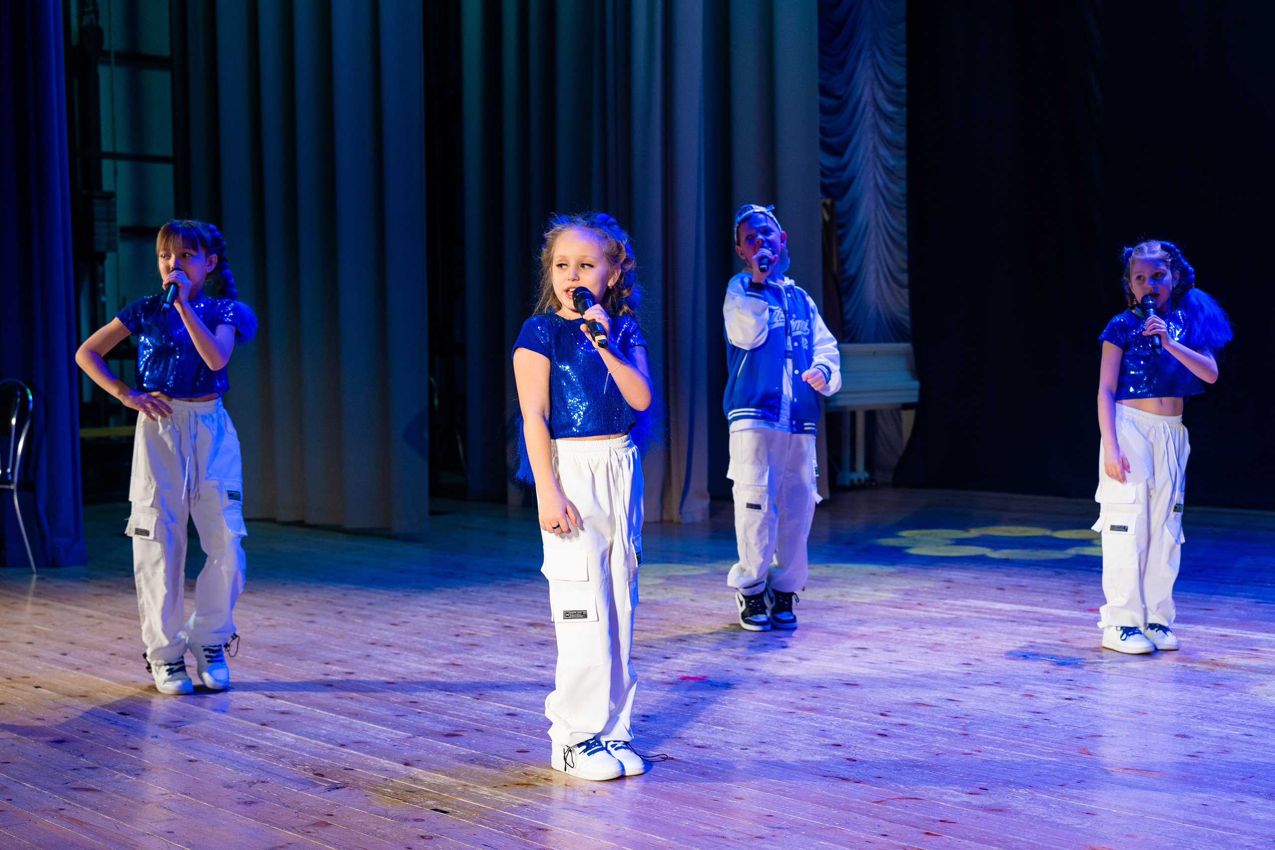 Концерт ДК Буривестник. Фотограф Никита Комаров