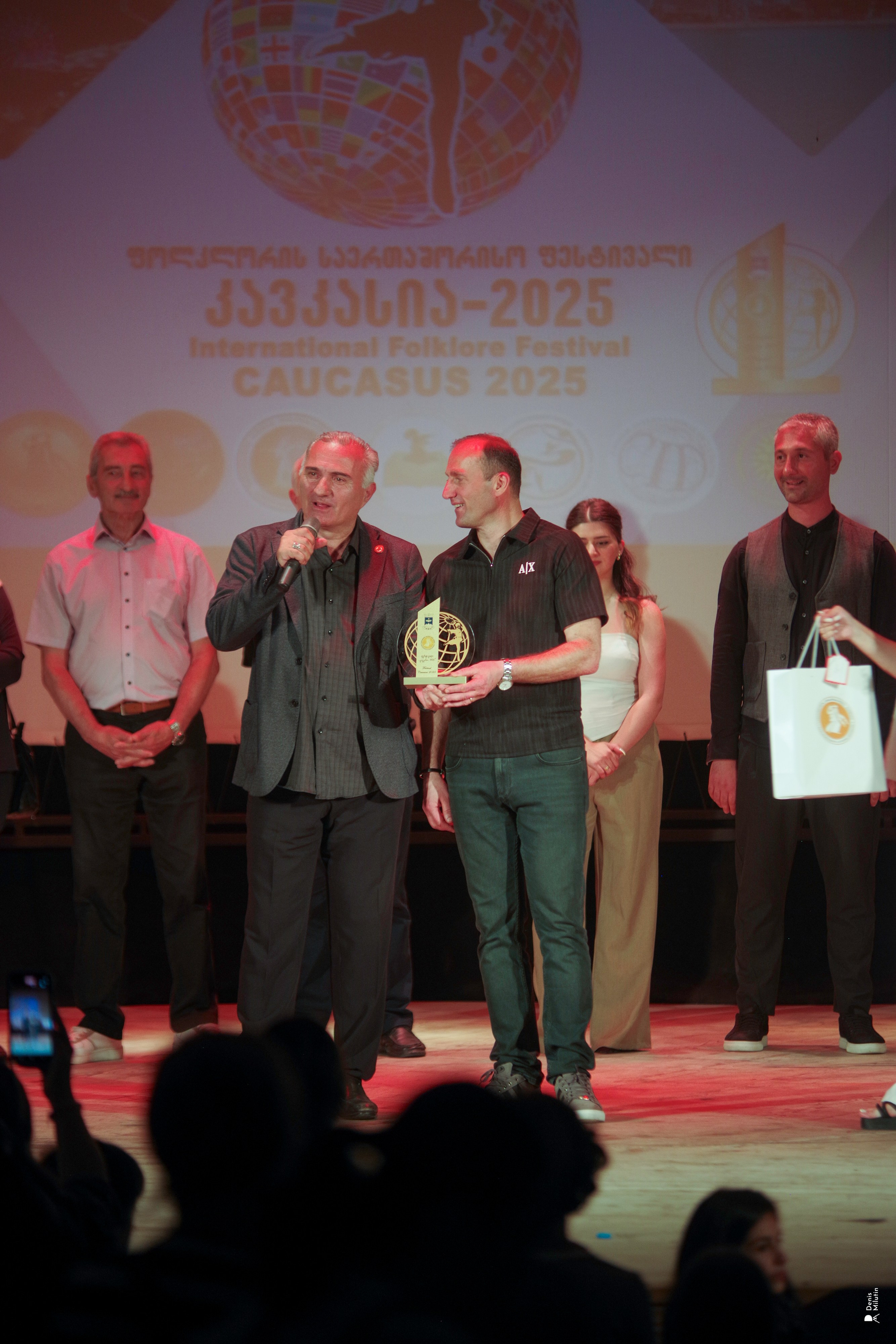 Танцы в прекрасном Они. Портретный фотограф Денис Милютин