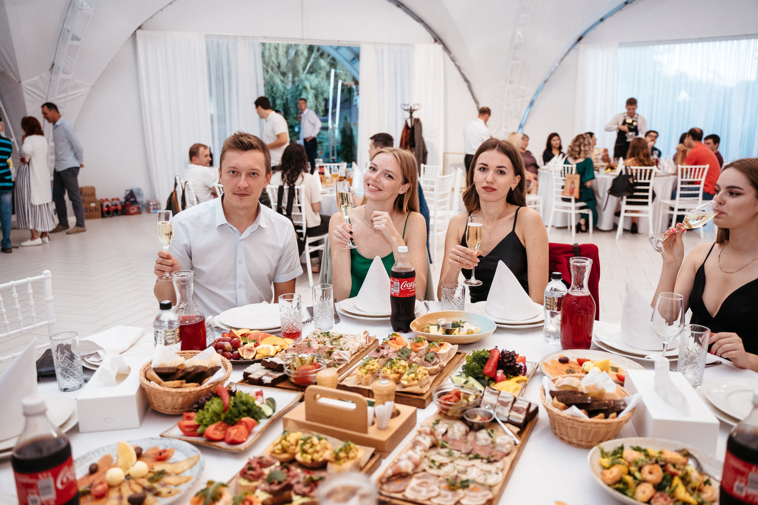 Ави Центр. Свадебный фотограф в Симферополе