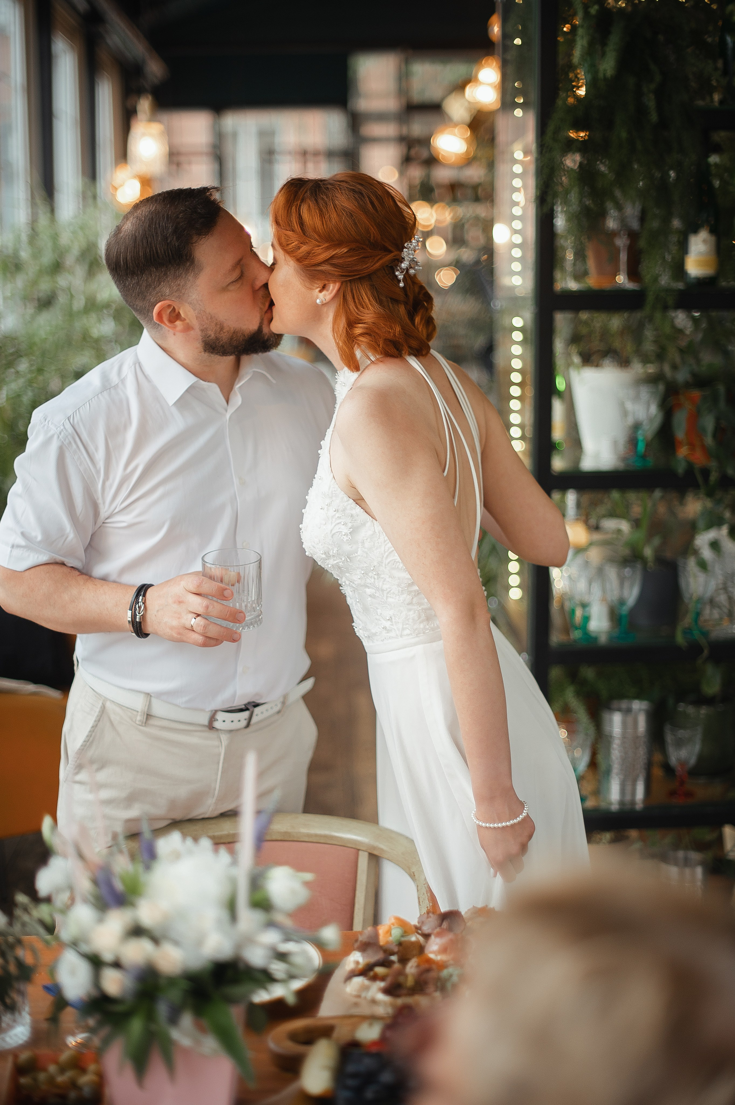 Свадебная фотосессия по историческому центру города Ярославль. Свадебный фотограф в Ярославле Денис Медоваров