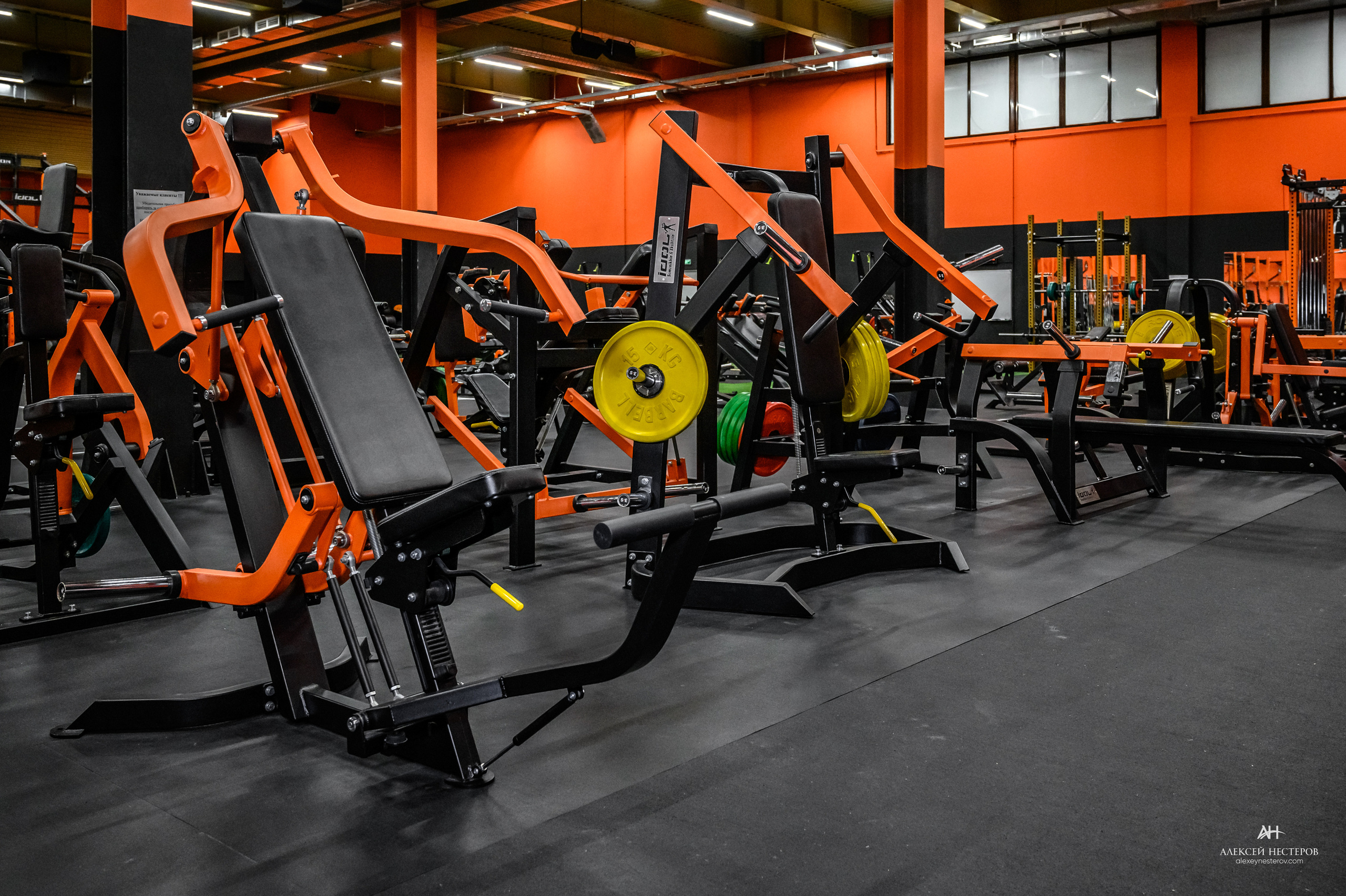 Тренажерные залы. Спортивный фитнес фотограф Алексей Нестеров