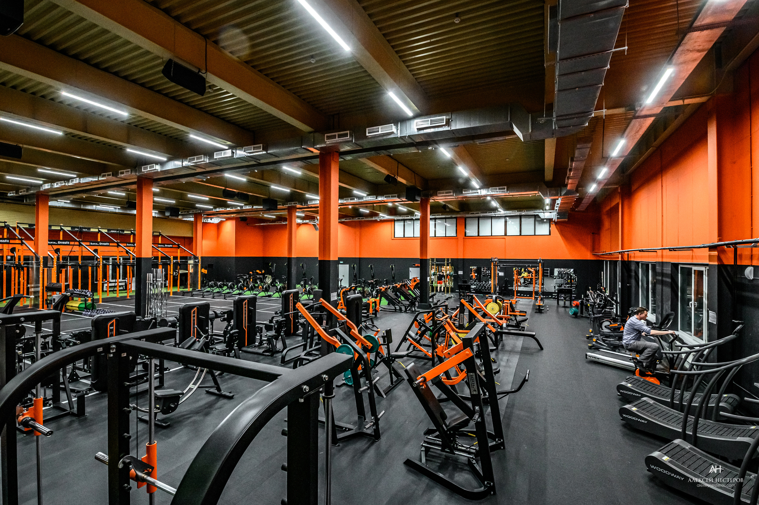 Тренажерные залы. Спортивный фитнес фотограф Алексей Нестеров