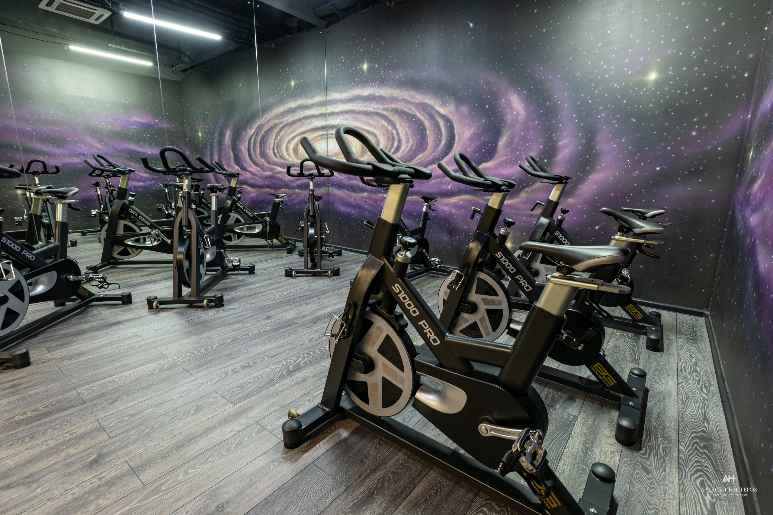 Тренажерные залы. Спортивный фитнес фотограф Алексей Нестеров