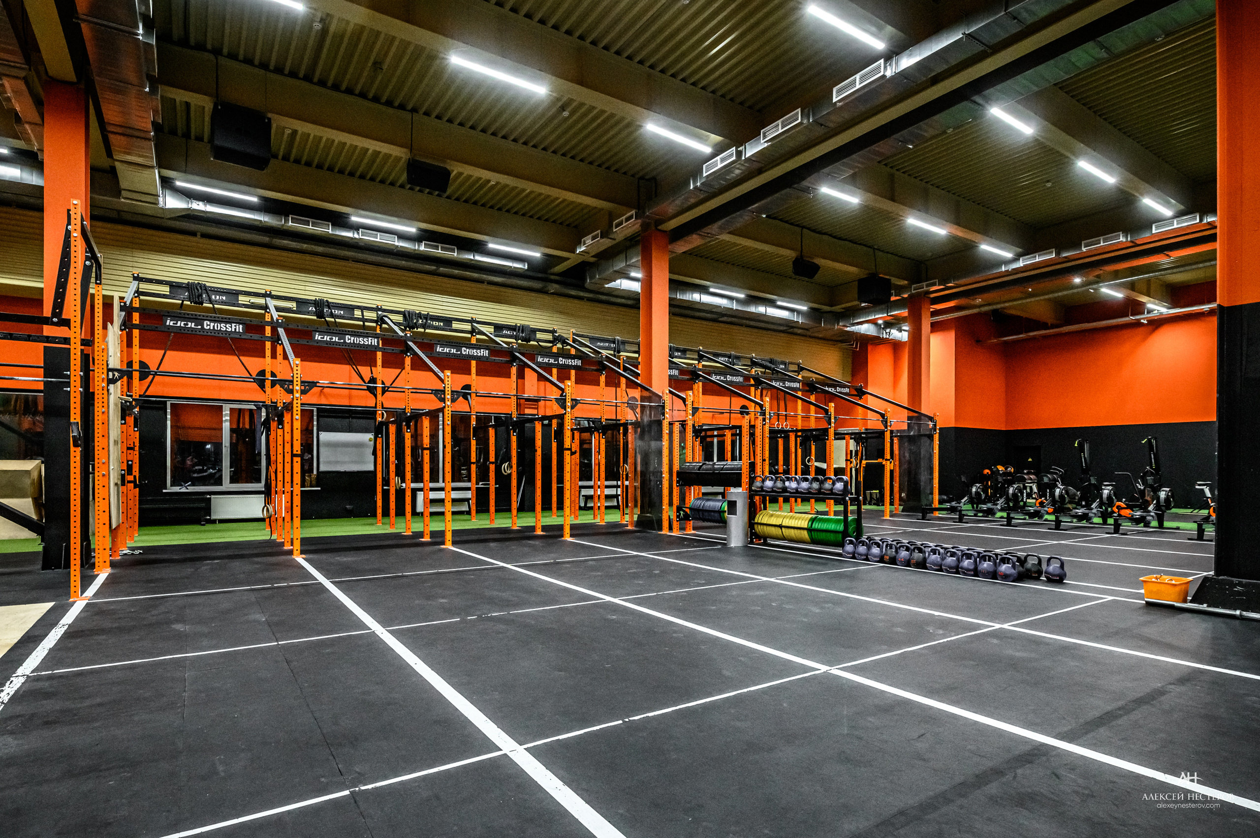 Тренажерные залы. Спортивный фитнес фотограф Алексей Нестеров