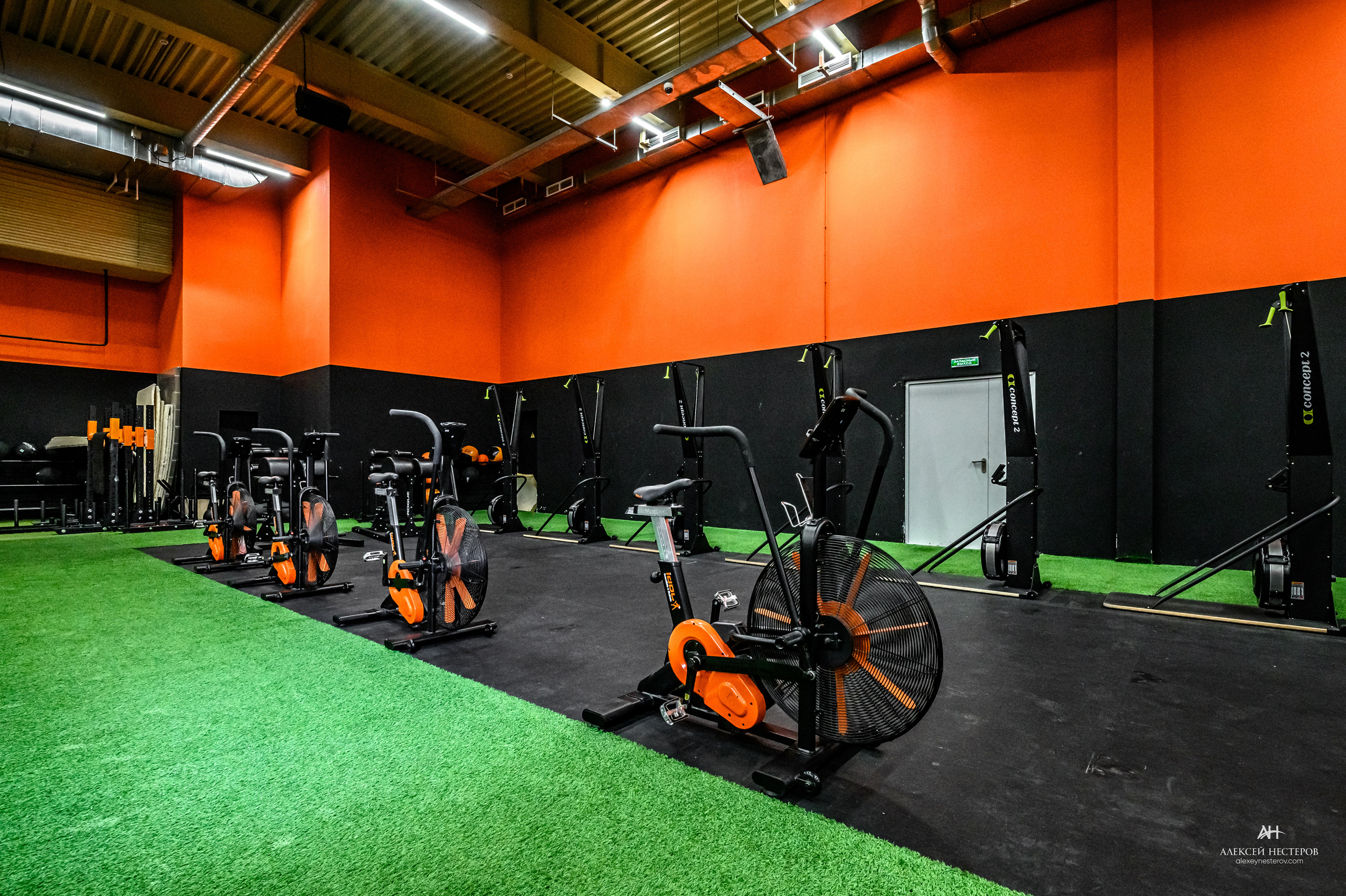 Тренажерные залы. Спортивный фитнес фотограф Алексей Нестеров