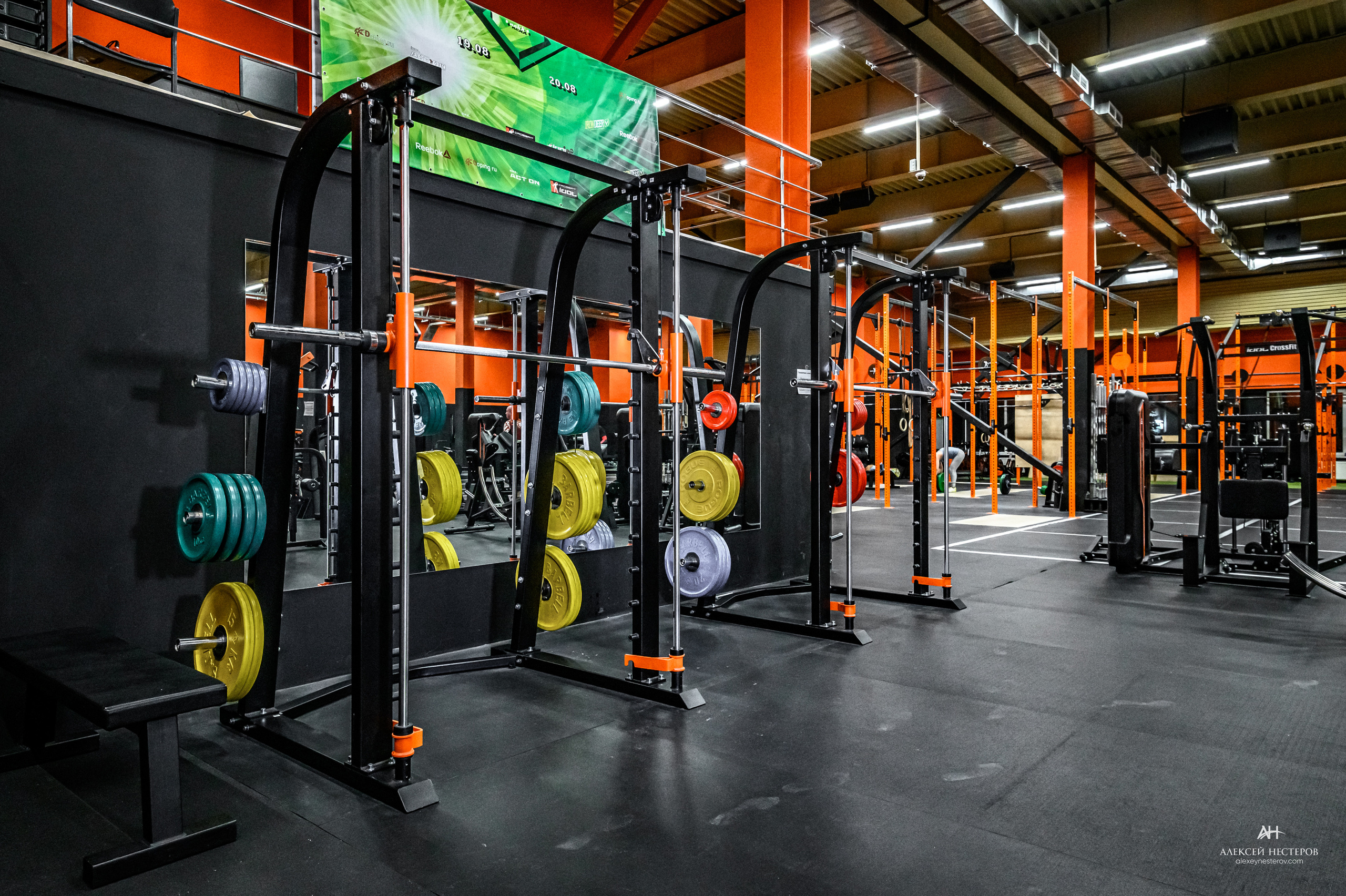 Тренажерные залы. Спортивный фитнес фотограф Алексей Нестеров