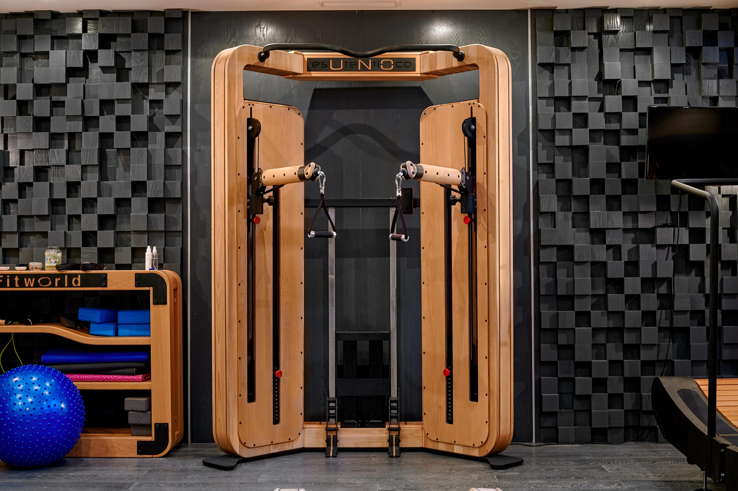 Частный спортзал. Спортивный фитнес фотограф Алексей Нестеров