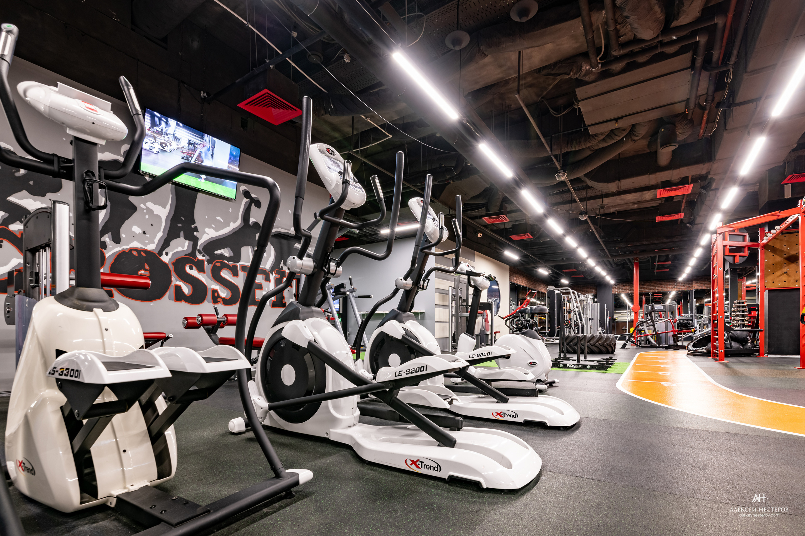 Тренажерные залы. Спортивный фитнес фотограф Алексей Нестеров