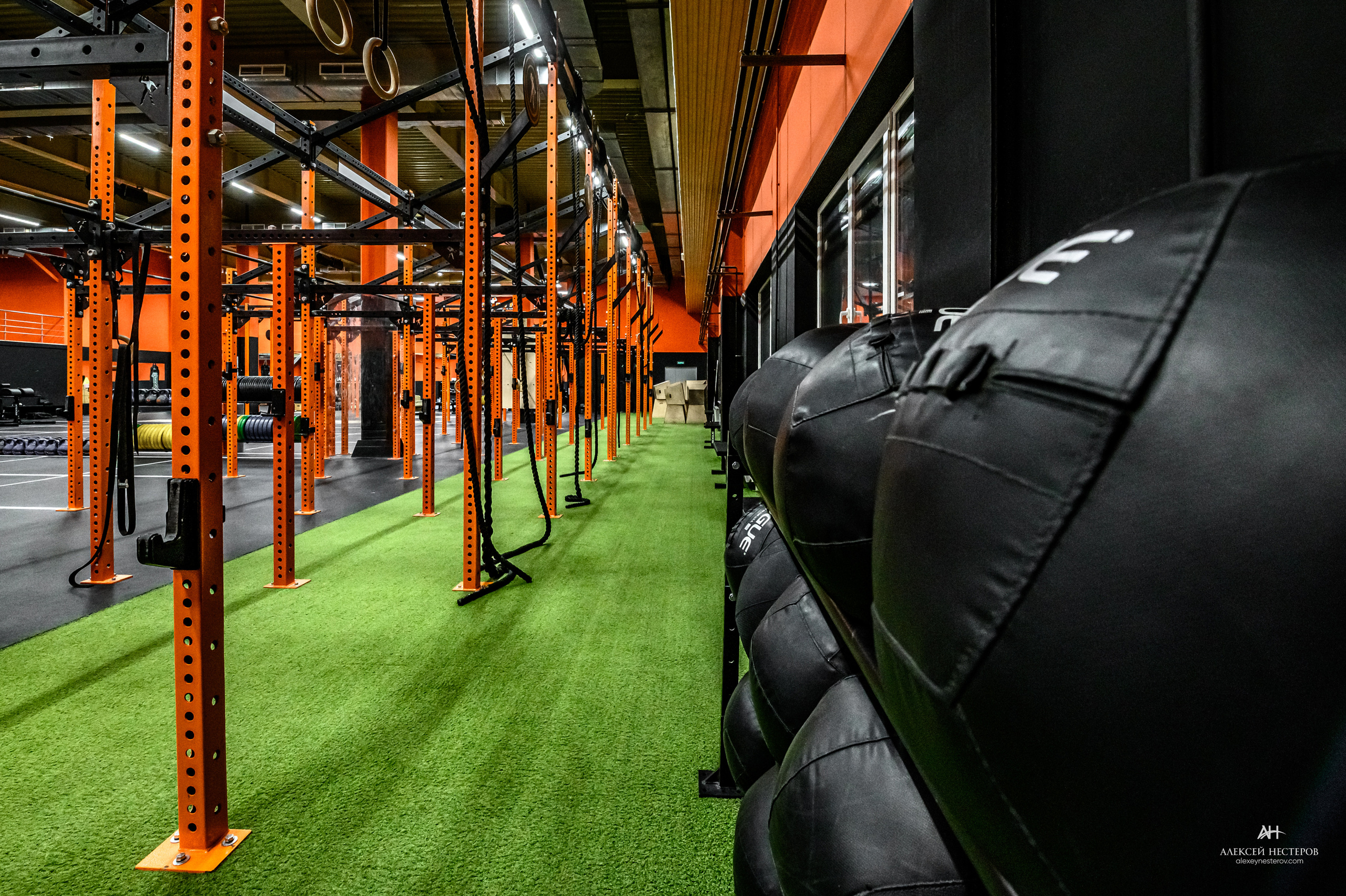 Тренажерные залы. Спортивный фитнес фотограф Алексей Нестеров