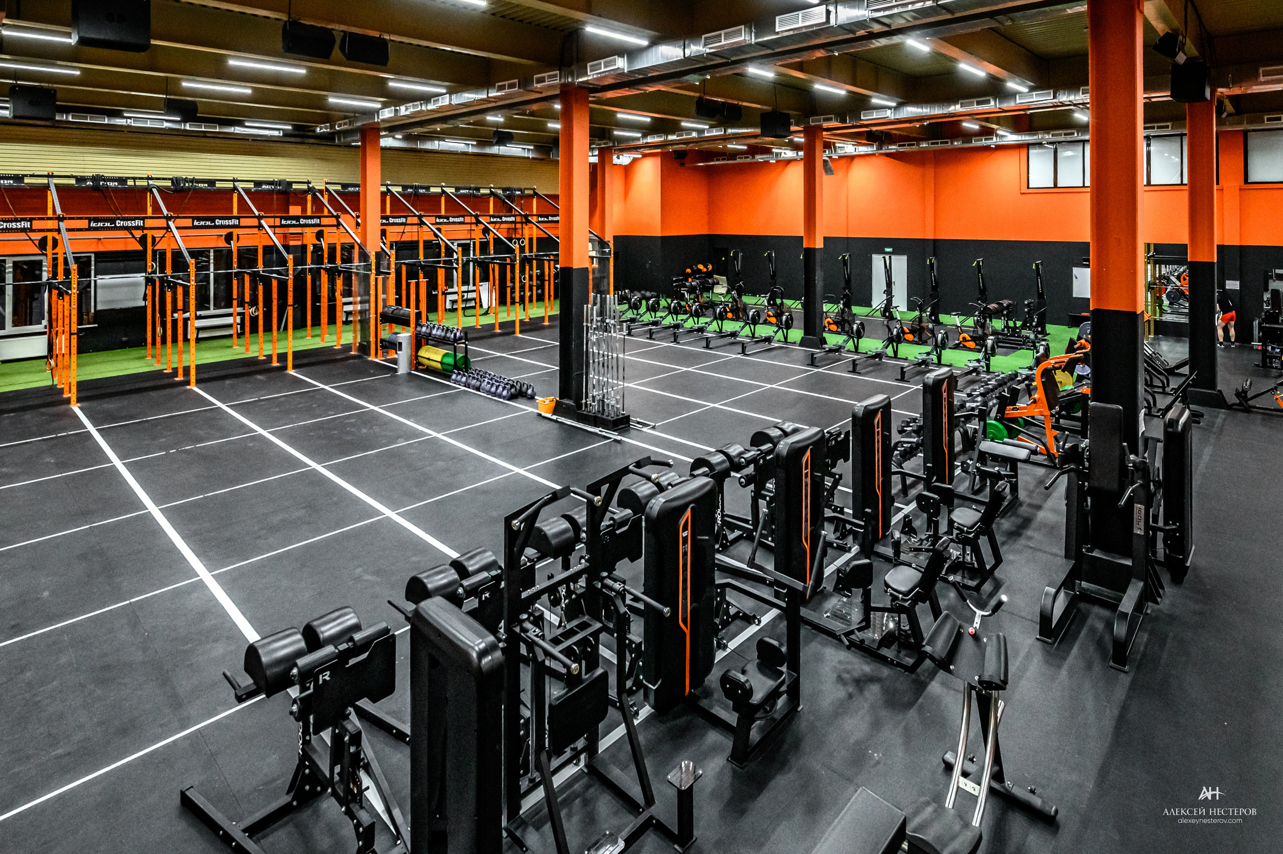 Тренажерные залы. Спортивный фитнес фотограф Алексей Нестеров