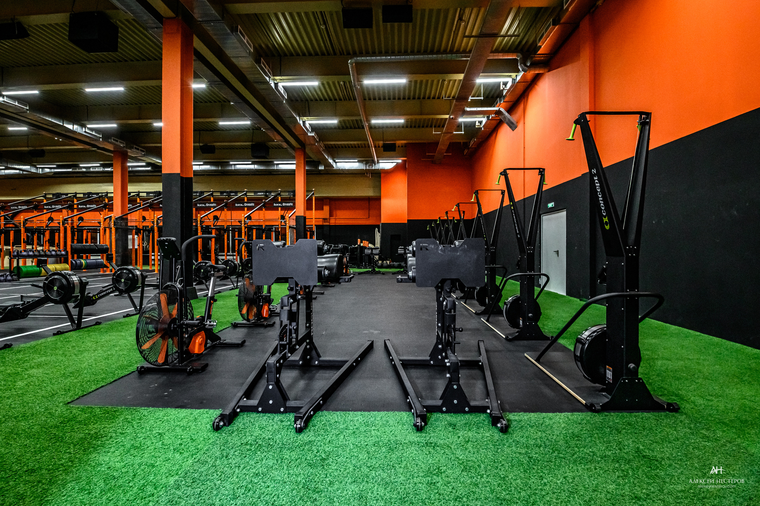 Тренажерные залы. Спортивный фитнес фотограф Алексей Нестеров