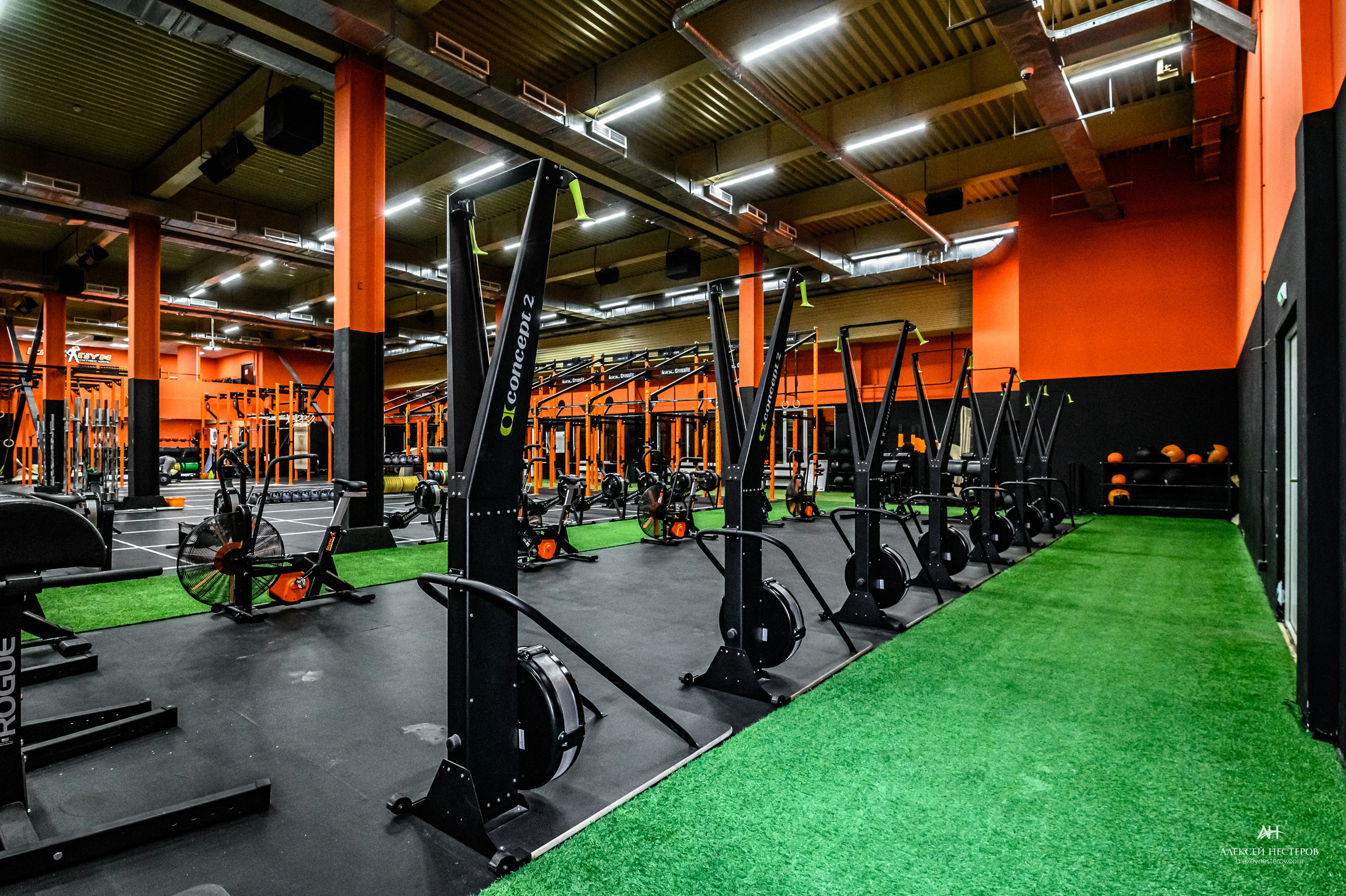 Тренажерные залы. Спортивный фитнес фотограф Алексей Нестеров
