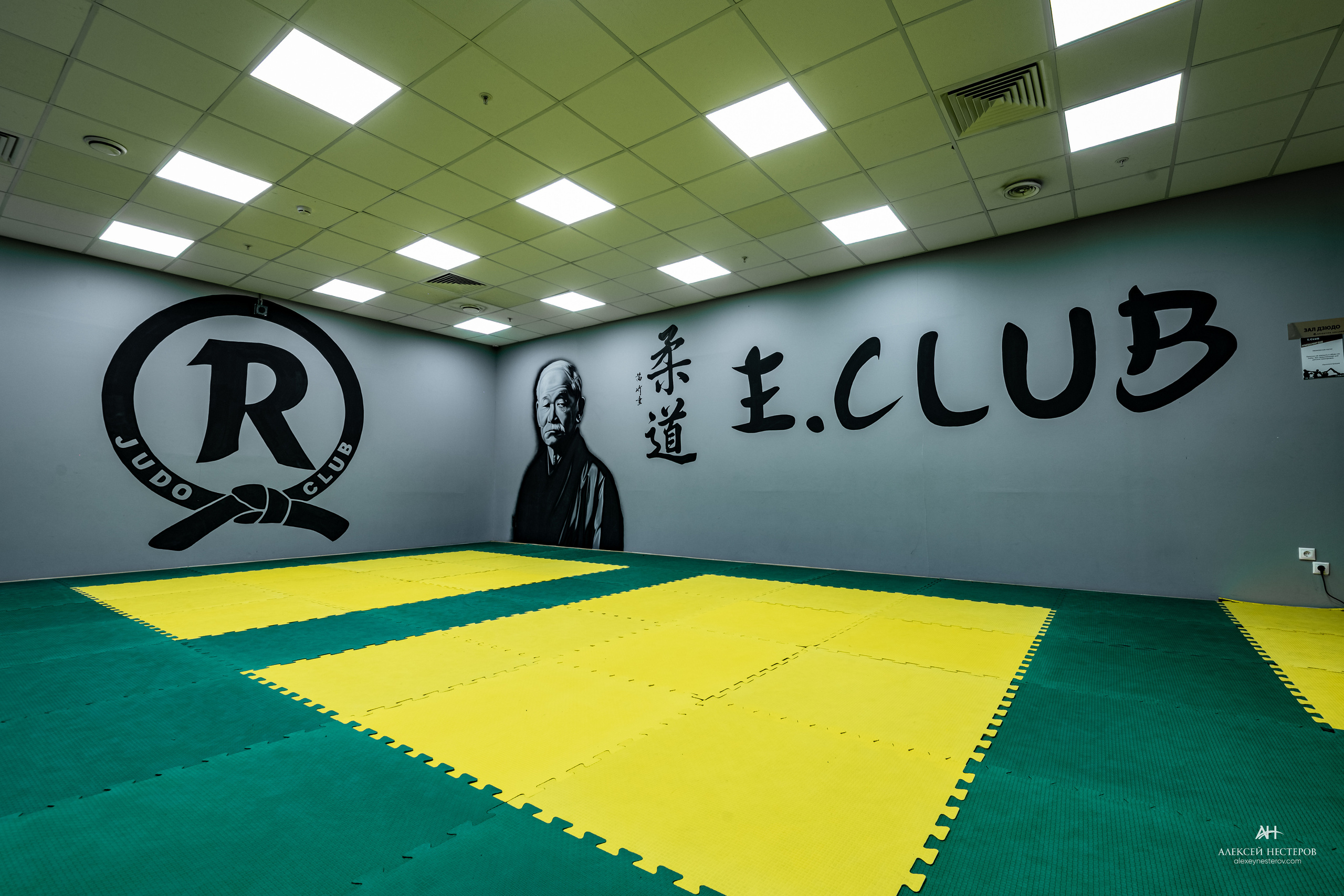 Тренажерные залы. Спортивный фитнес фотограф Алексей Нестеров