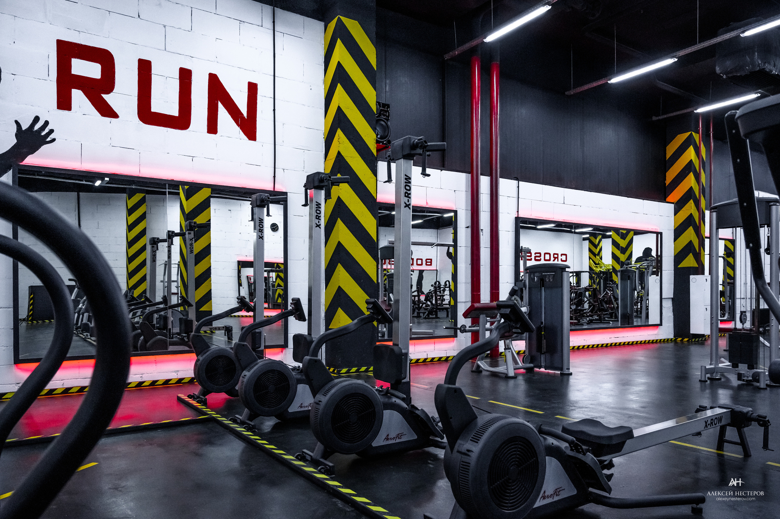 Тренажерные залы. Спортивный фитнес фотограф Алексей Нестеров