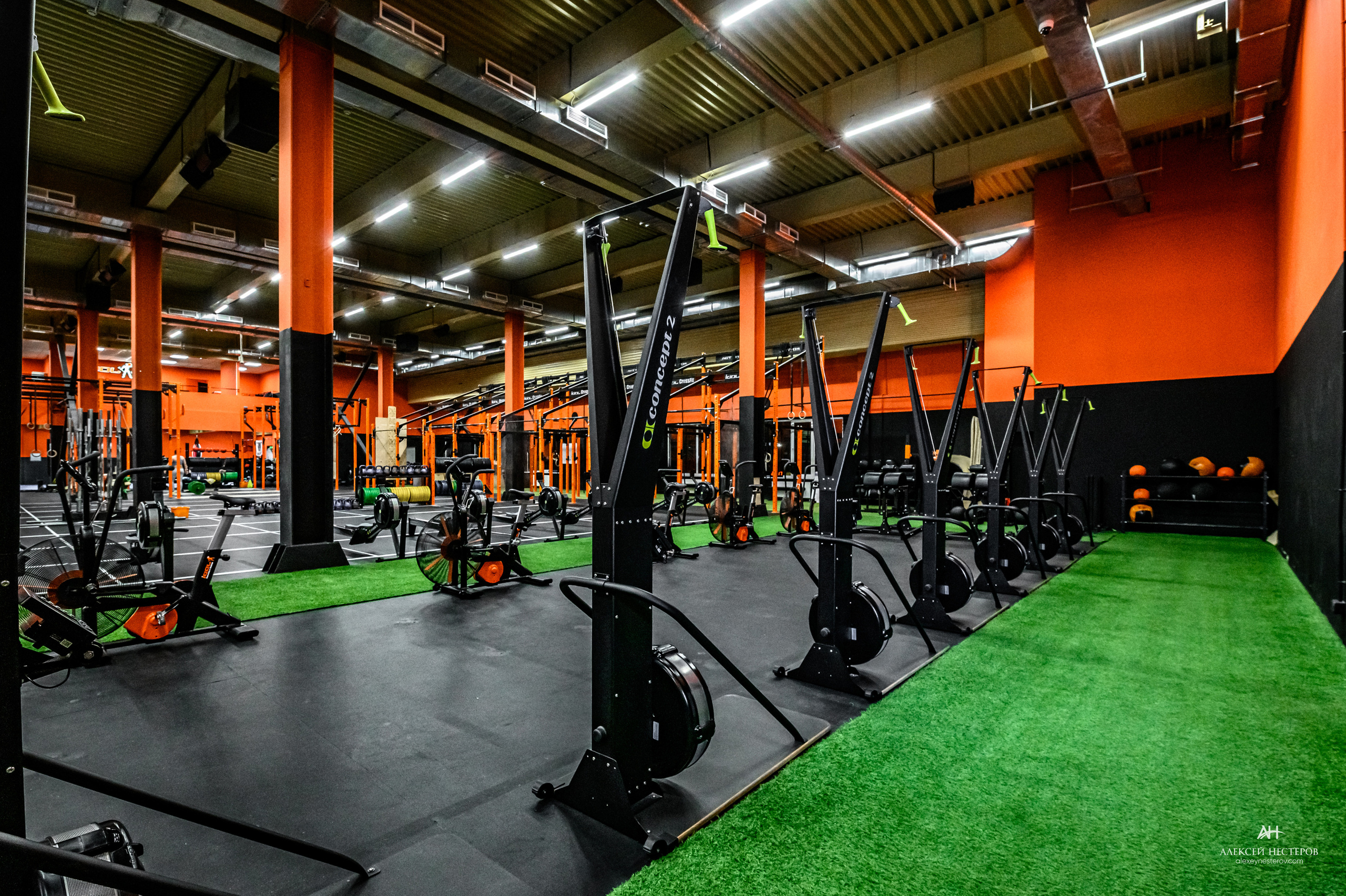 Тренажерные залы. Спортивный фитнес фотограф Алексей Нестеров