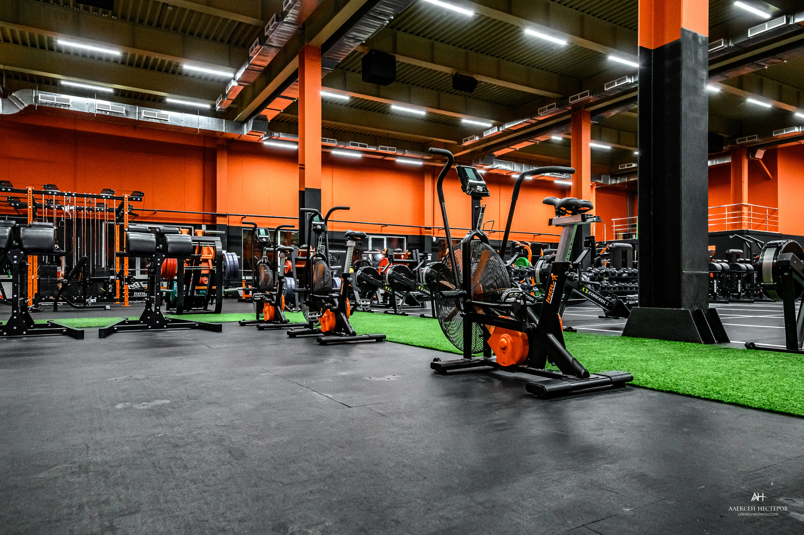 Тренажерные залы. Спортивный фитнес фотограф Алексей Нестеров