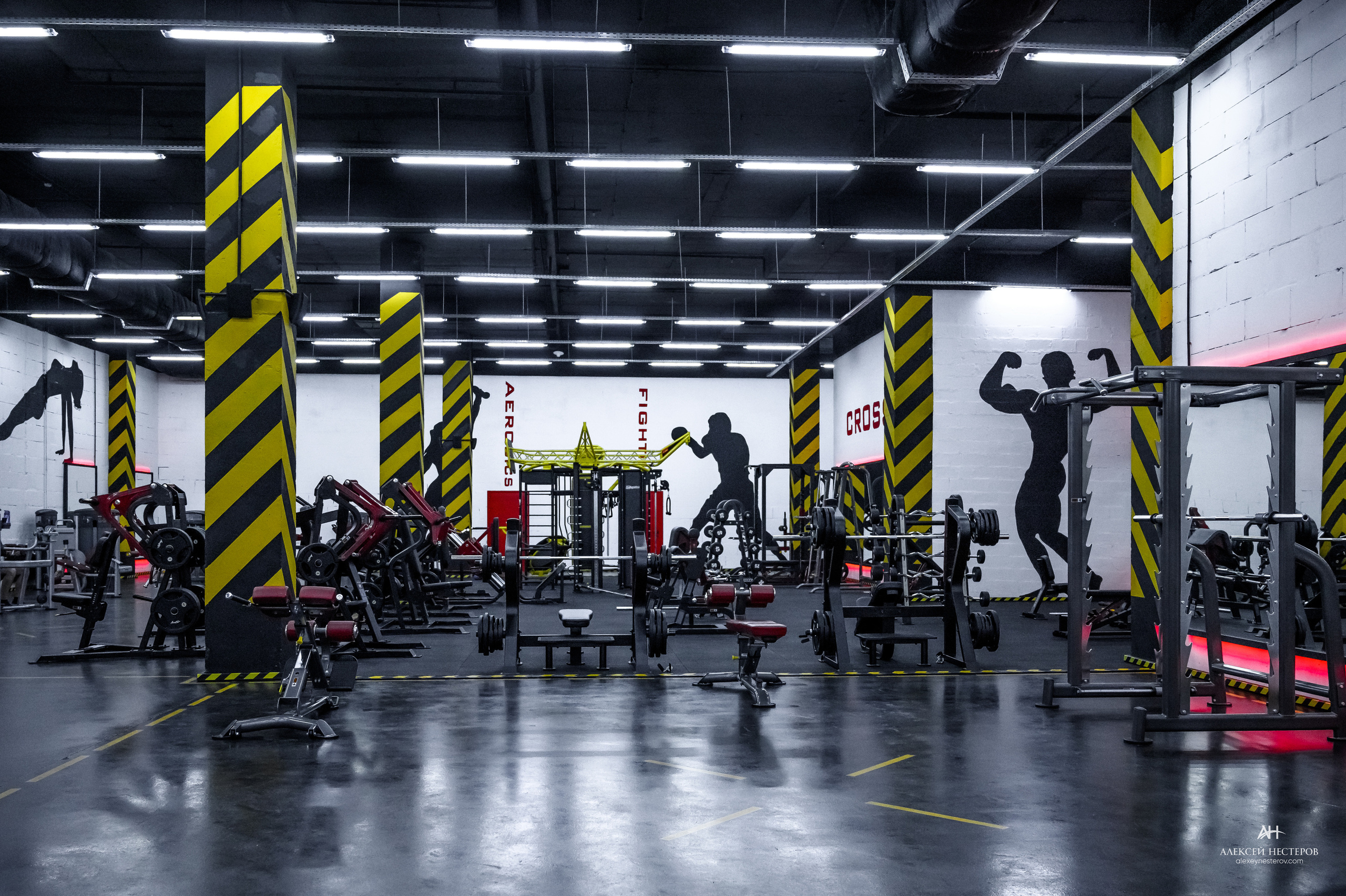 Тренажерные залы. Спортивный фитнес фотограф Алексей Нестеров