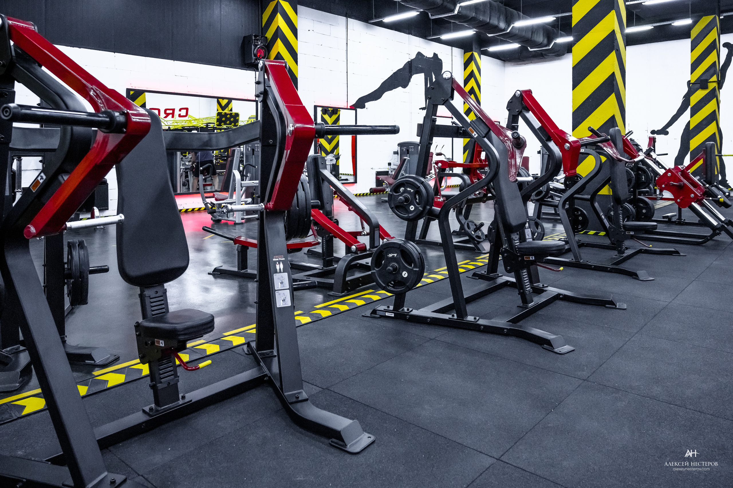 Тренажерные залы. Спортивный фитнес фотограф Алексей Нестеров