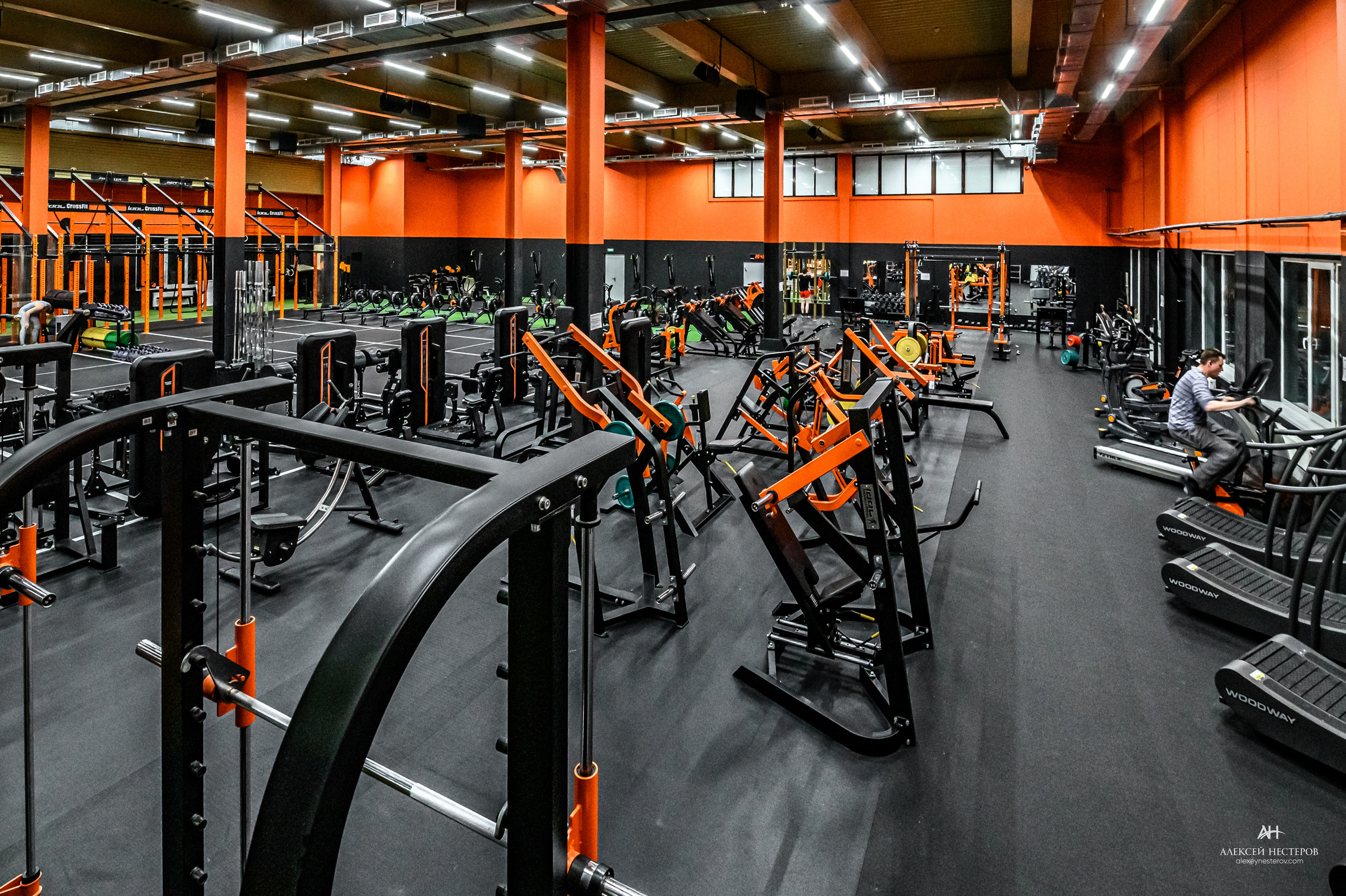 Тренажерные залы. Спортивный фитнес фотограф Алексей Нестеров