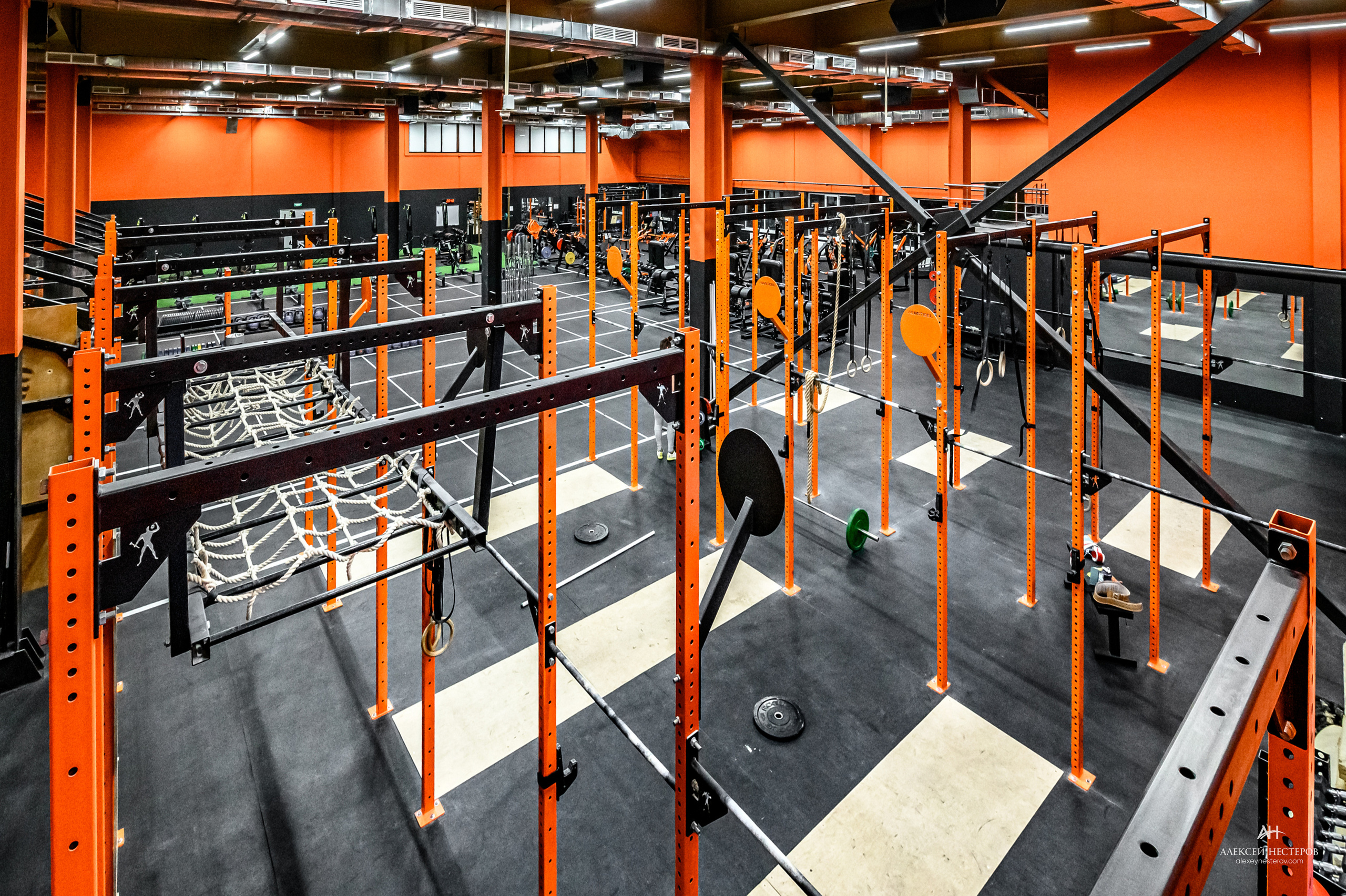 Тренажерные залы. Спортивный фитнес фотограф Алексей Нестеров